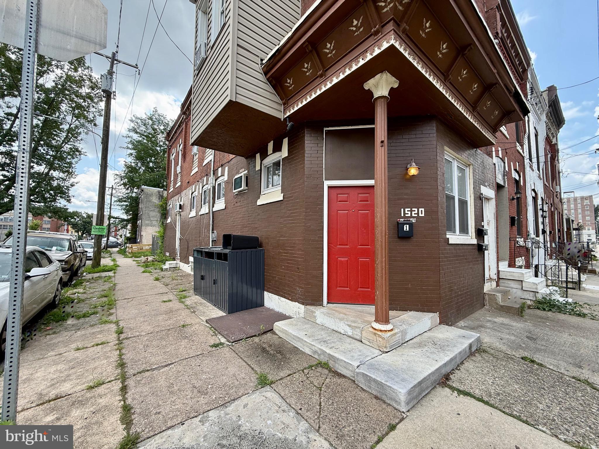 1520 W TIOGA STREET