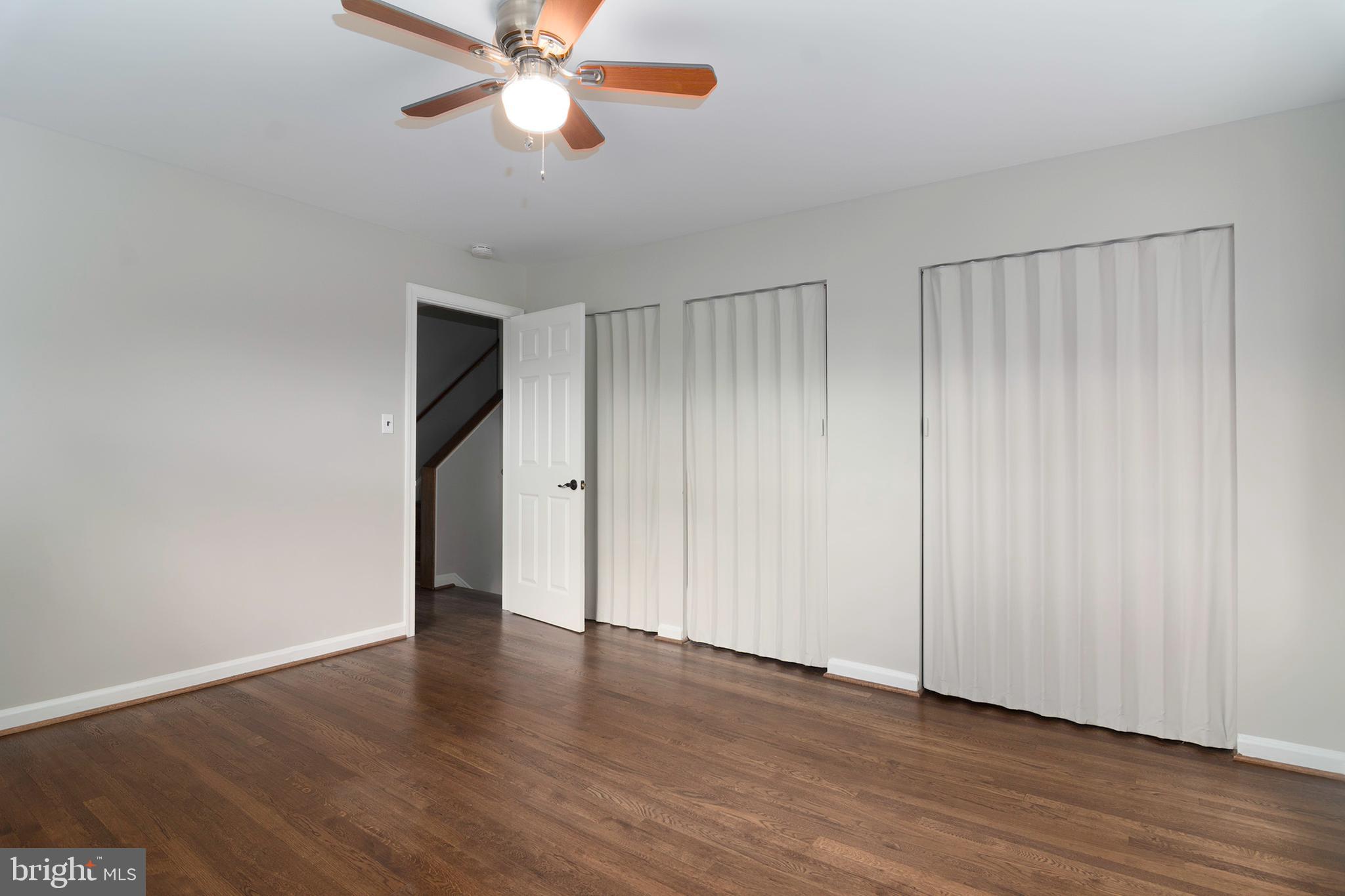 LYNBROOK - Residential