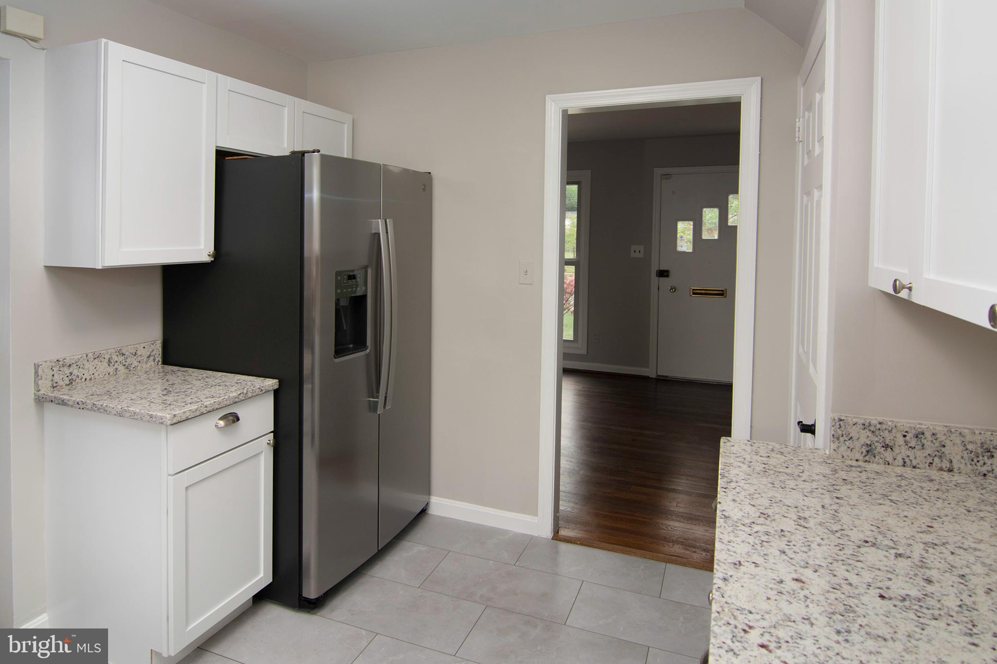 LYNBROOK - Residential