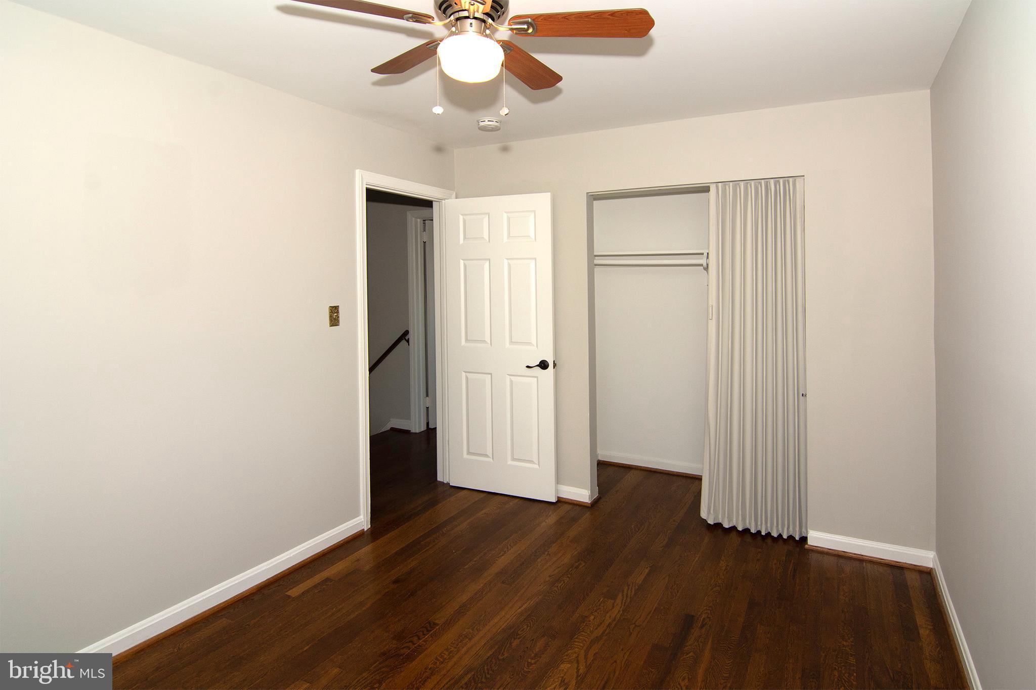 LYNBROOK - Residential