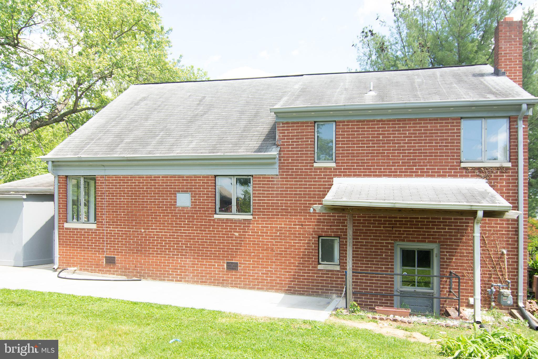 LYNBROOK - Residential