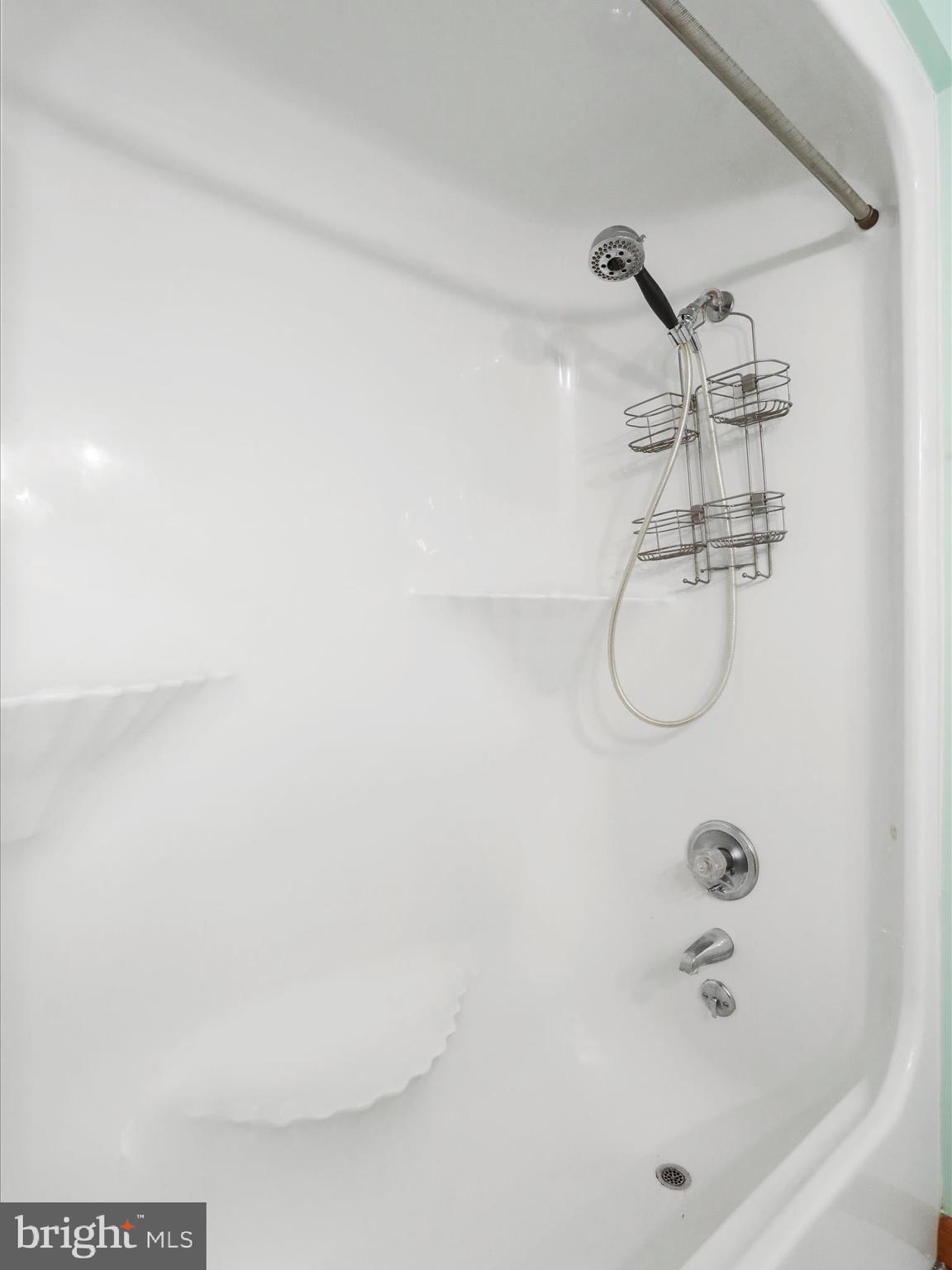 MOUNTAIN VIEW ACRES - Residential