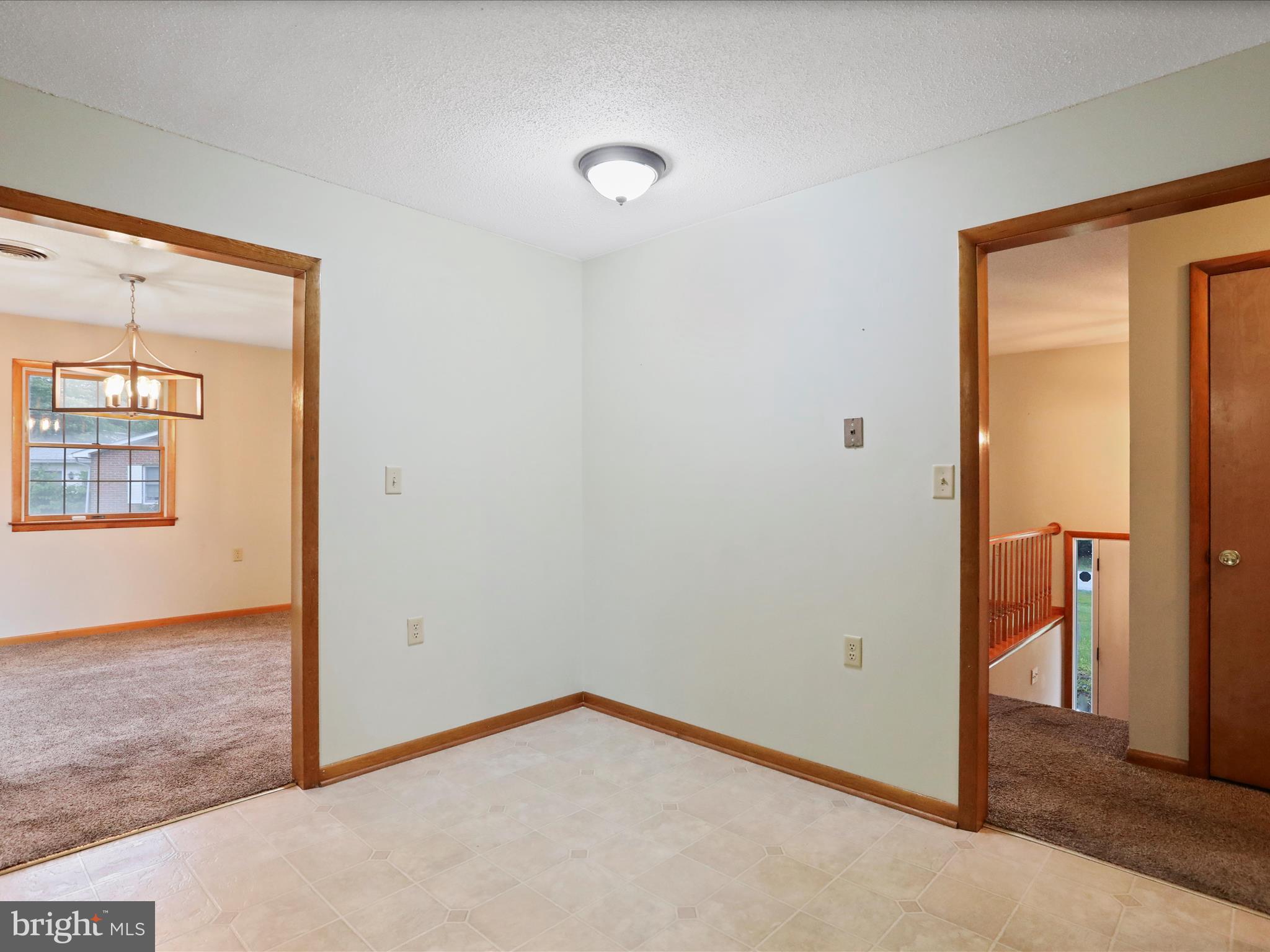 MOUNTAIN VIEW ACRES - Residential