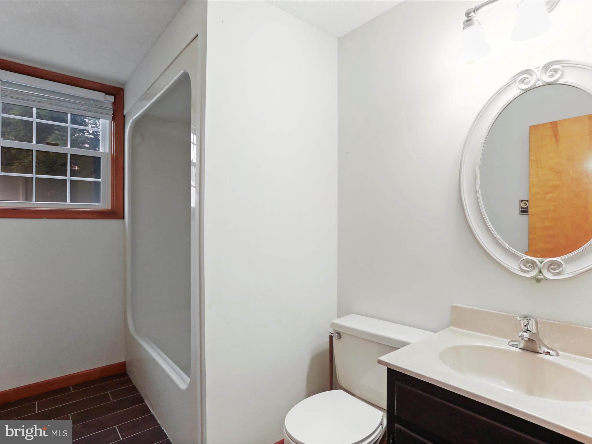 MOUNTAIN VIEW ACRES - Residential