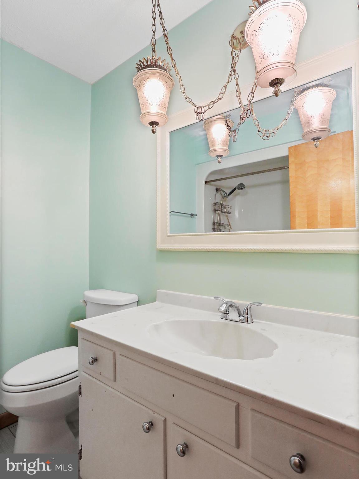 MOUNTAIN VIEW ACRES - Residential