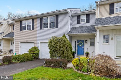 Photo of 22 Scotto Pl, DAYTON, NJ 08810 (MLS # NJMX2011476)