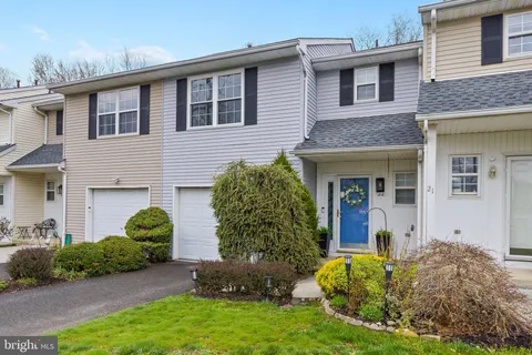 22 Scotto Place, Dayton, NJ MLS: NJMX2011476