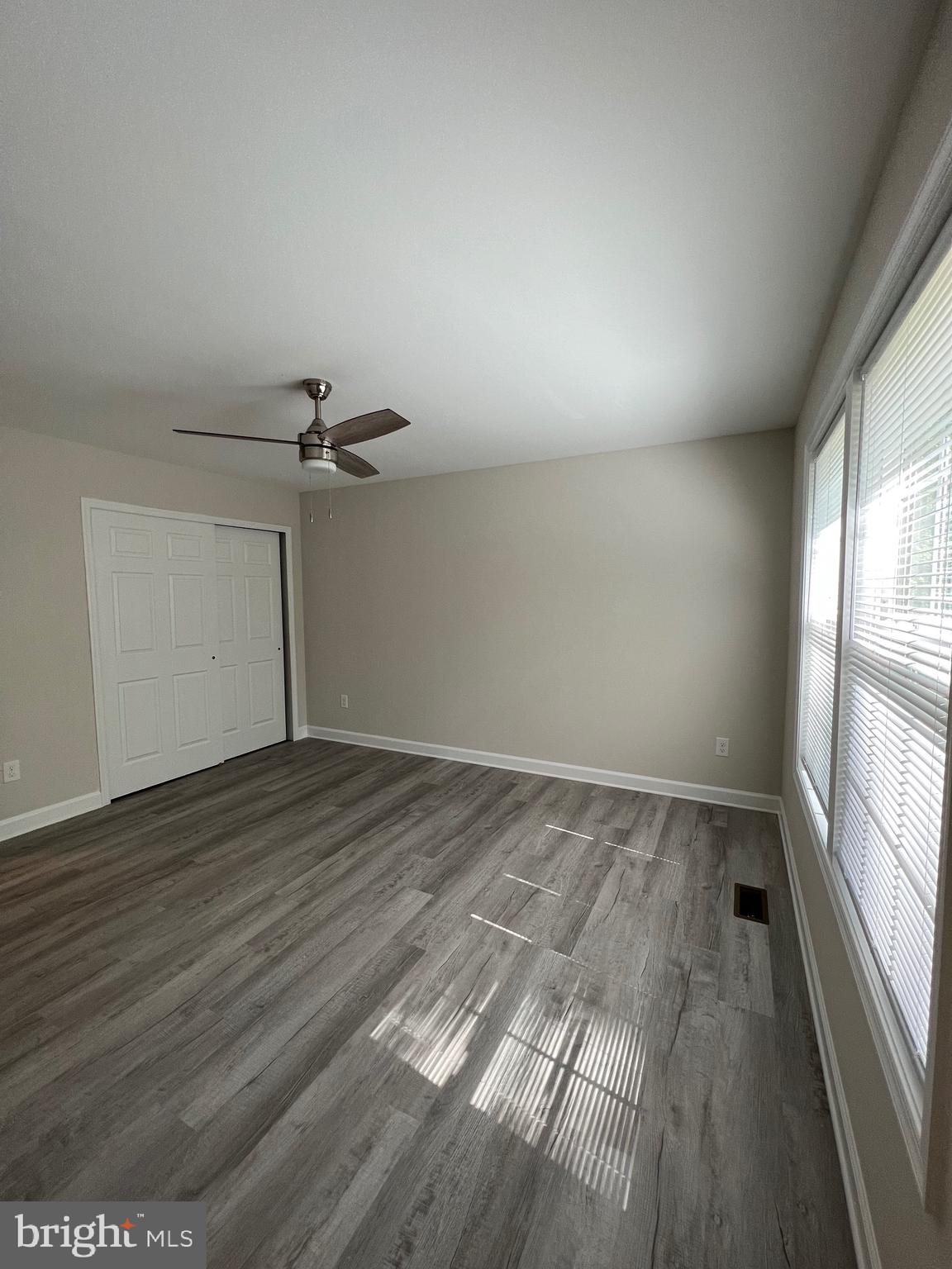 GLEBE HARBOR - Residential