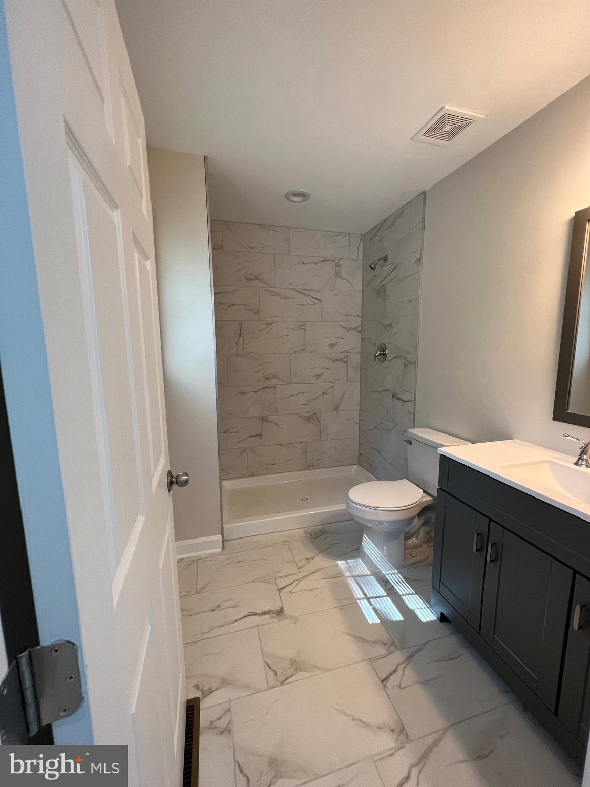 GLEBE HARBOR - Residential