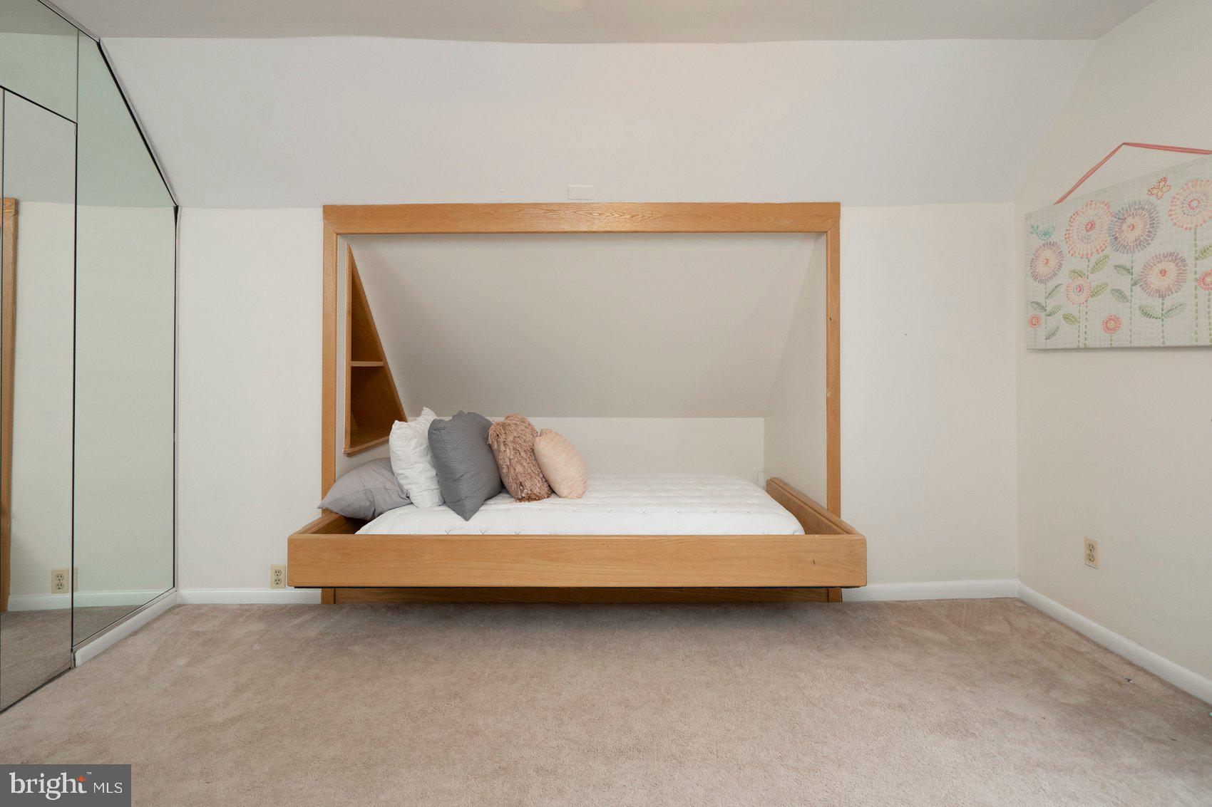 VELVET VALLEY - Residential