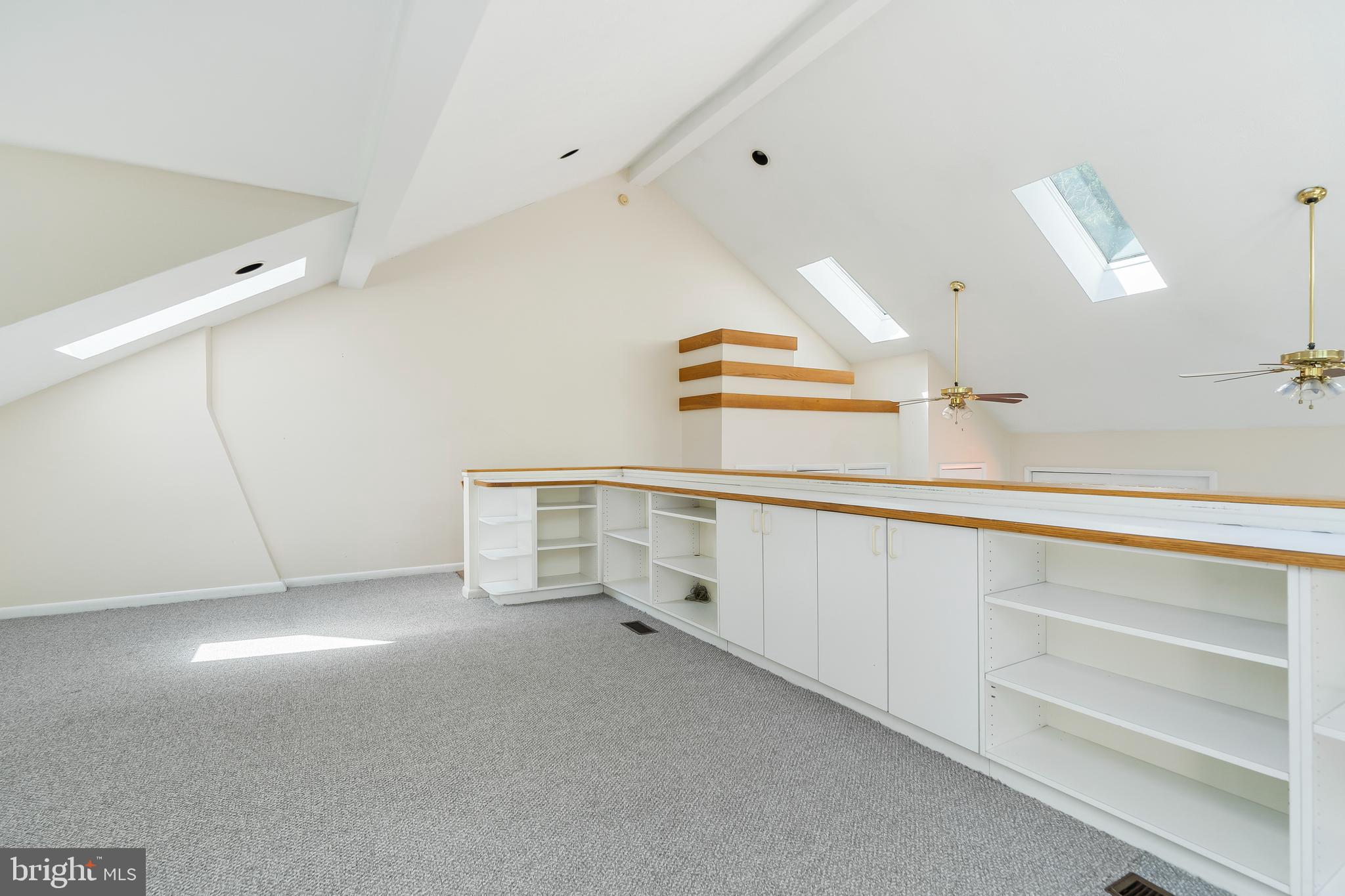 VELVET VALLEY - Residential