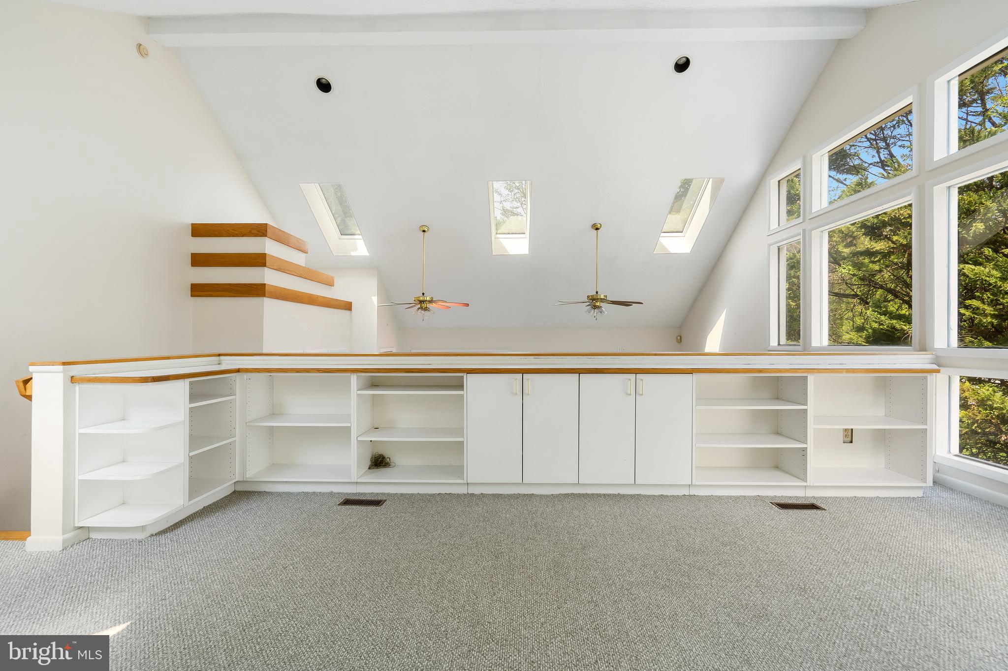 VELVET VALLEY - Residential