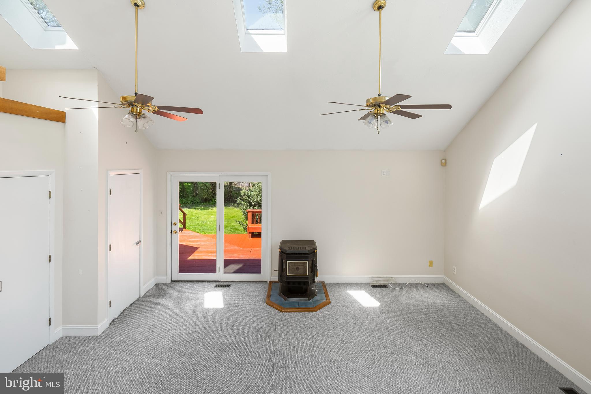 VELVET VALLEY - Residential