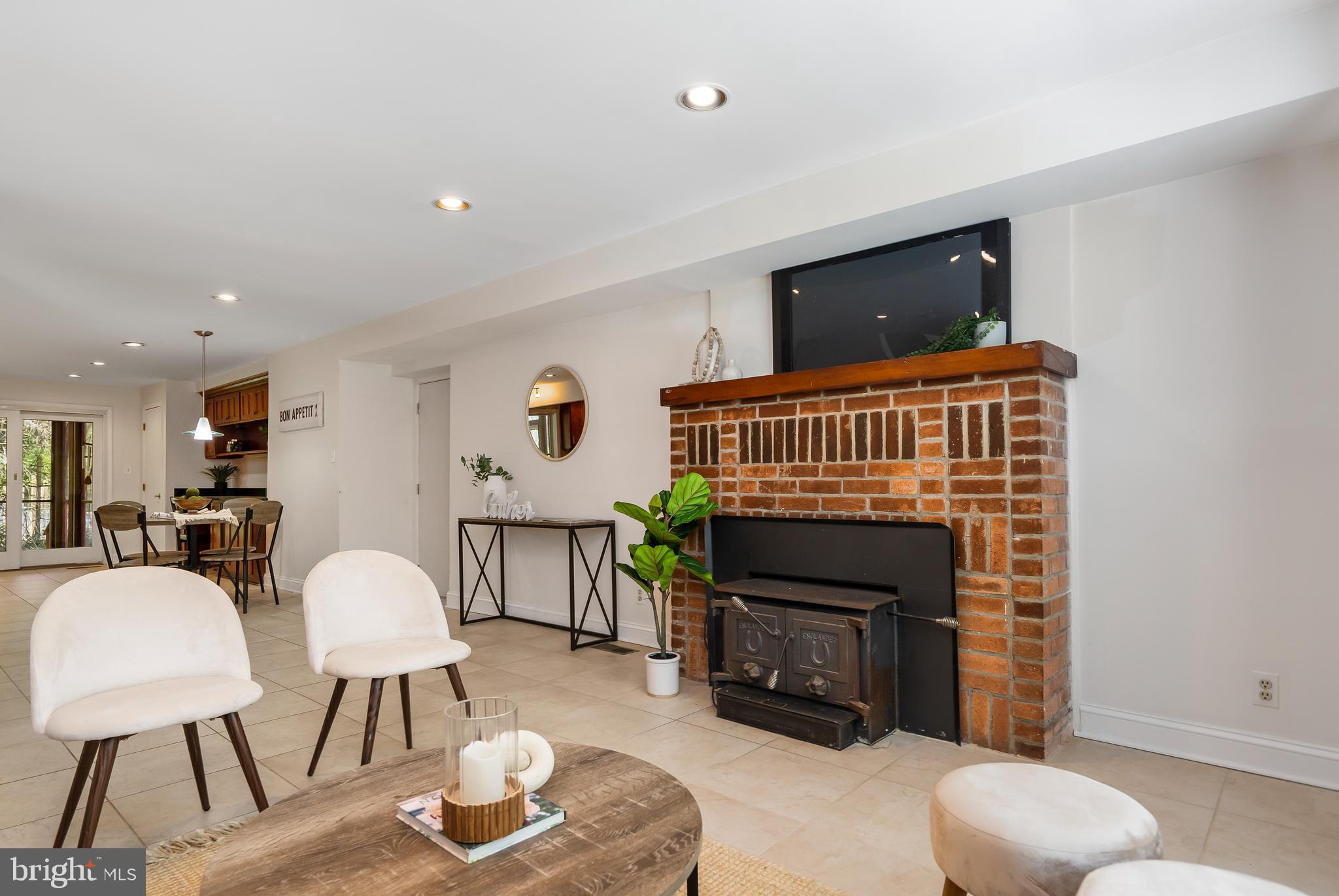 VELVET VALLEY - Residential