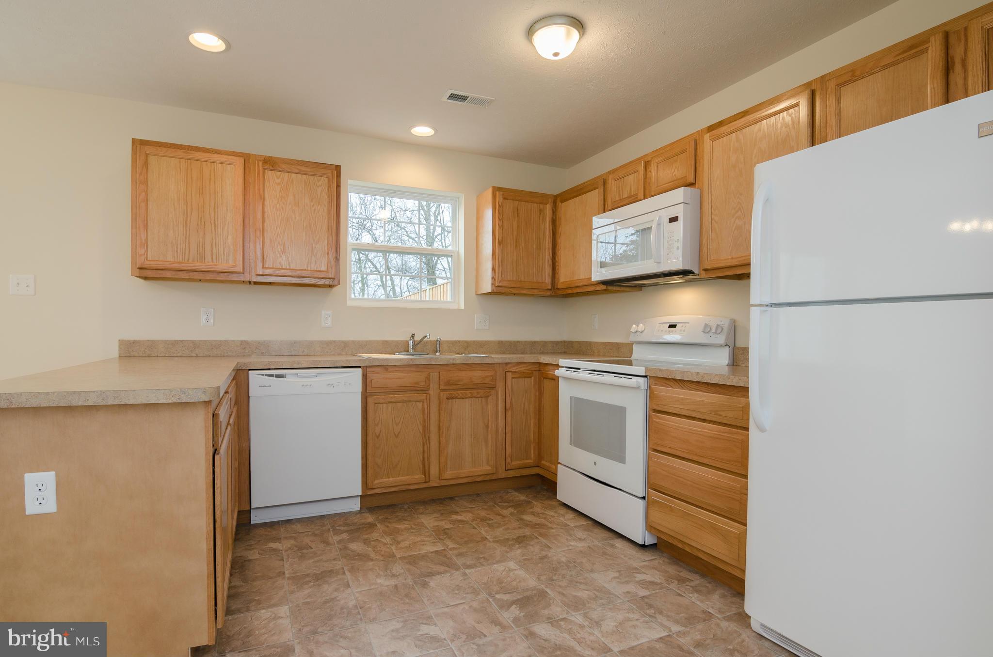 INWOOD VILLAGE - Residential