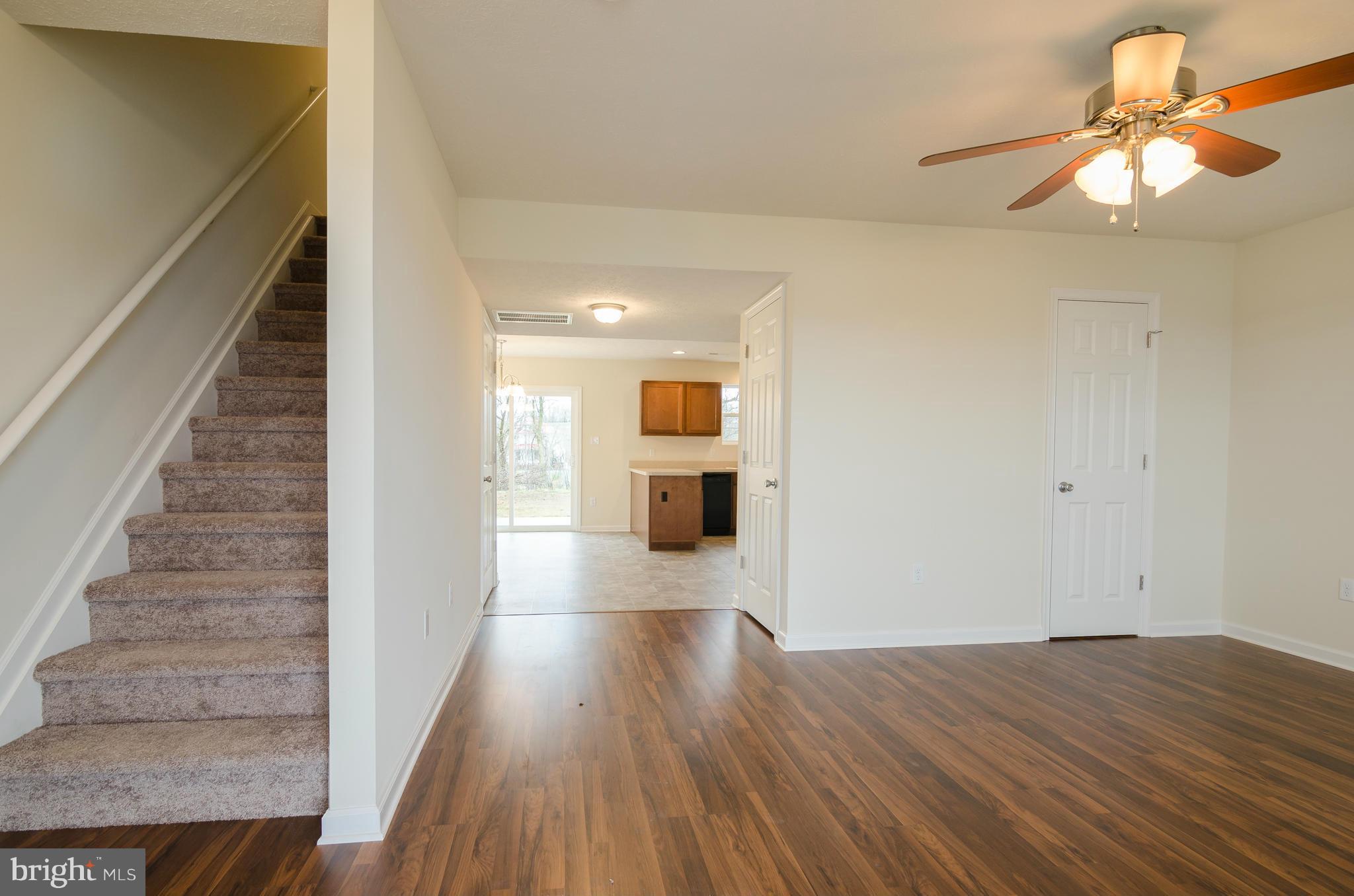 INWOOD VILLAGE - Residential