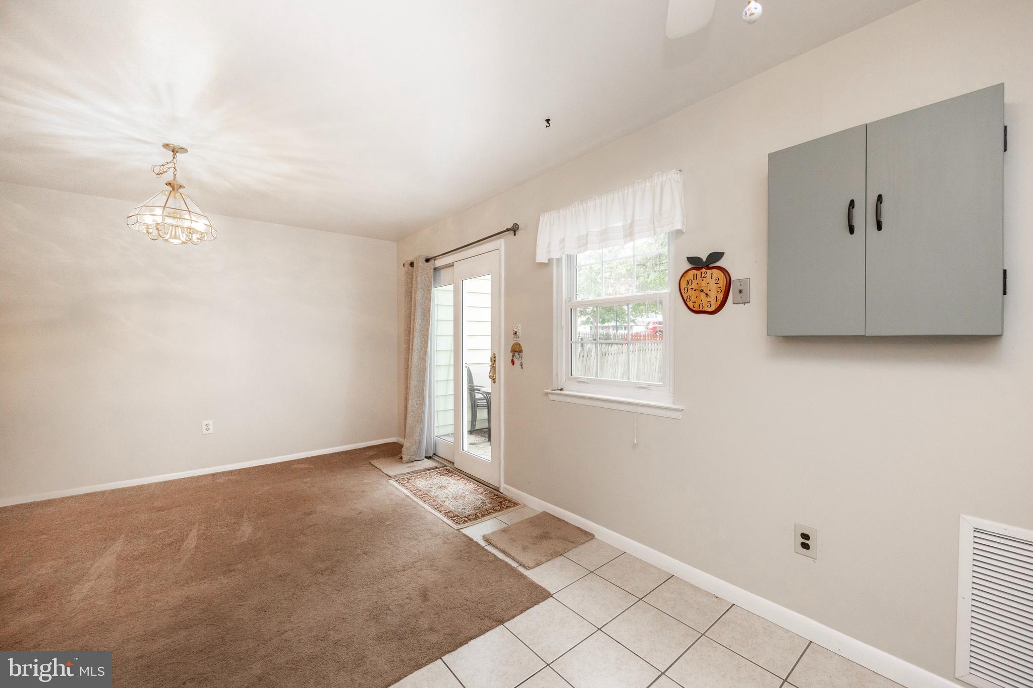 MAPLE HILL - Residential