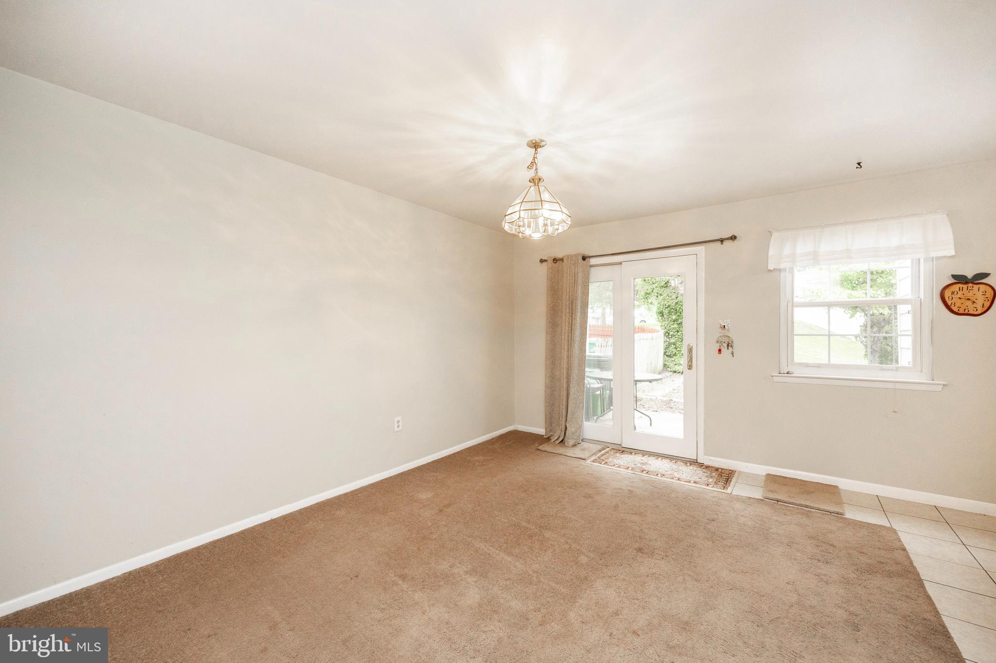 MAPLE HILL - Residential