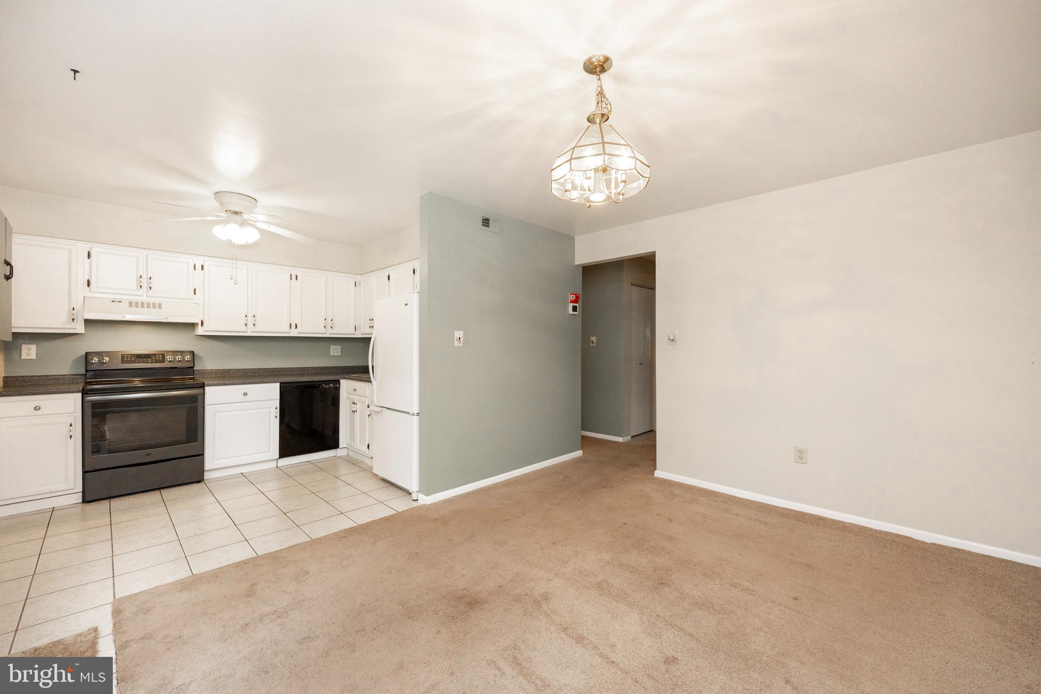 MAPLE HILL - Residential