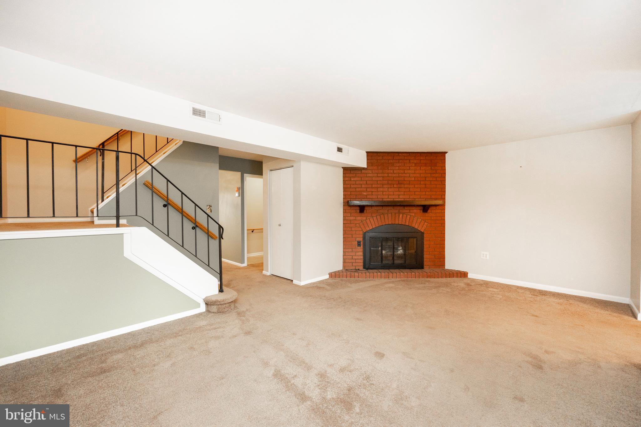 MAPLE HILL - Residential