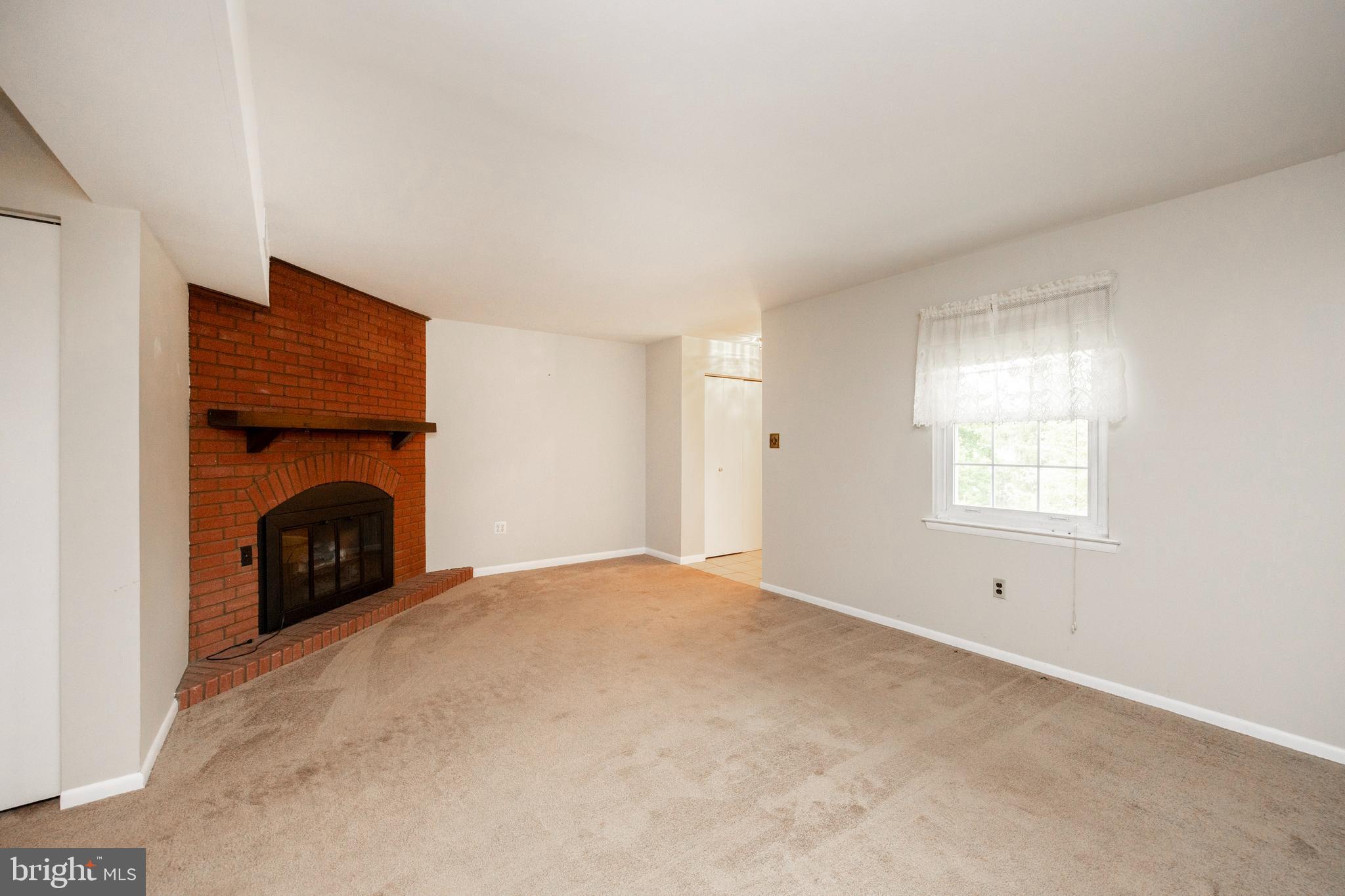 MAPLE HILL - Residential