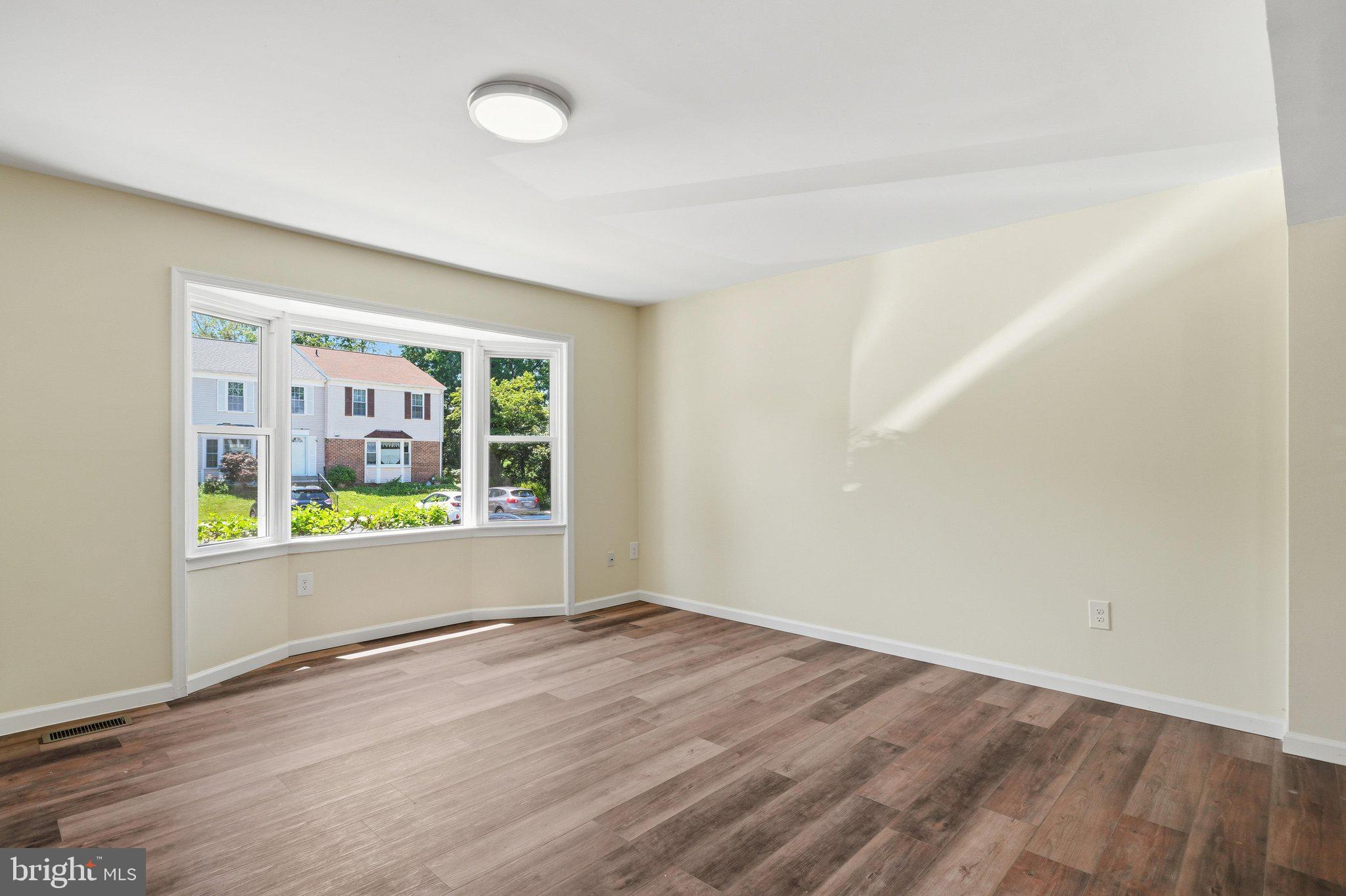 417 STERNWHEELER COURT