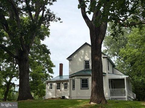Homes For Sale - 1801 Old Chapel Road<br/> BOYCE, VA 22620