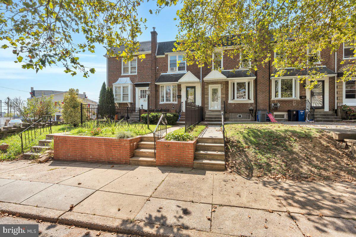 MAYFAIR (WEST) - Residential