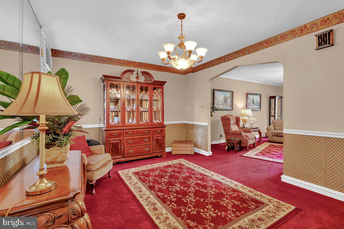 MAYFAIR (WEST) - Residential