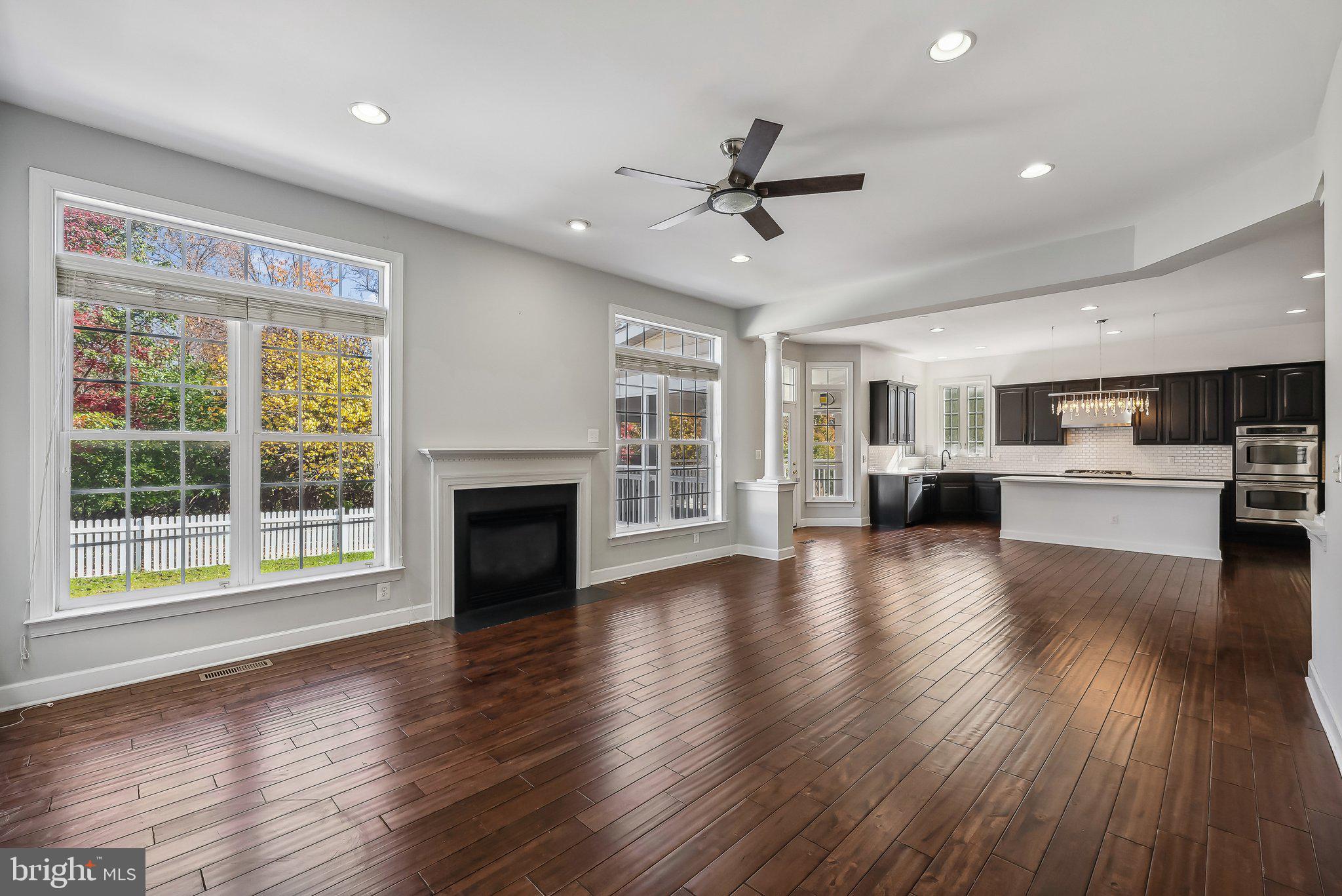 ARORA HILLS - Residential