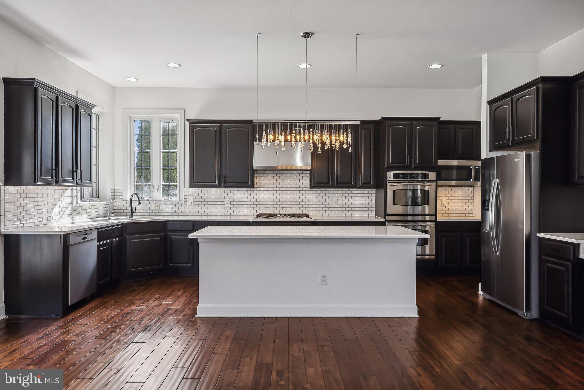 ARORA HILLS - Residential