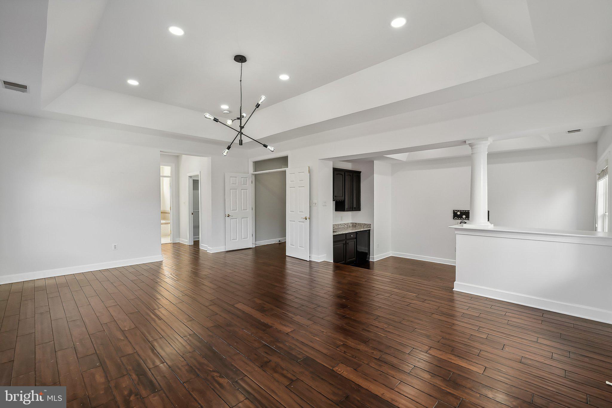 ARORA HILLS - Residential