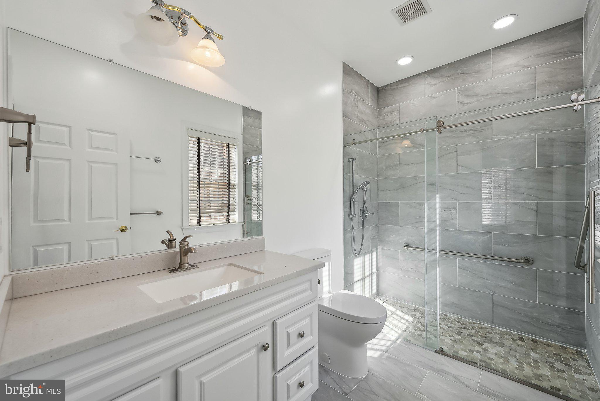 ARORA HILLS - Residential