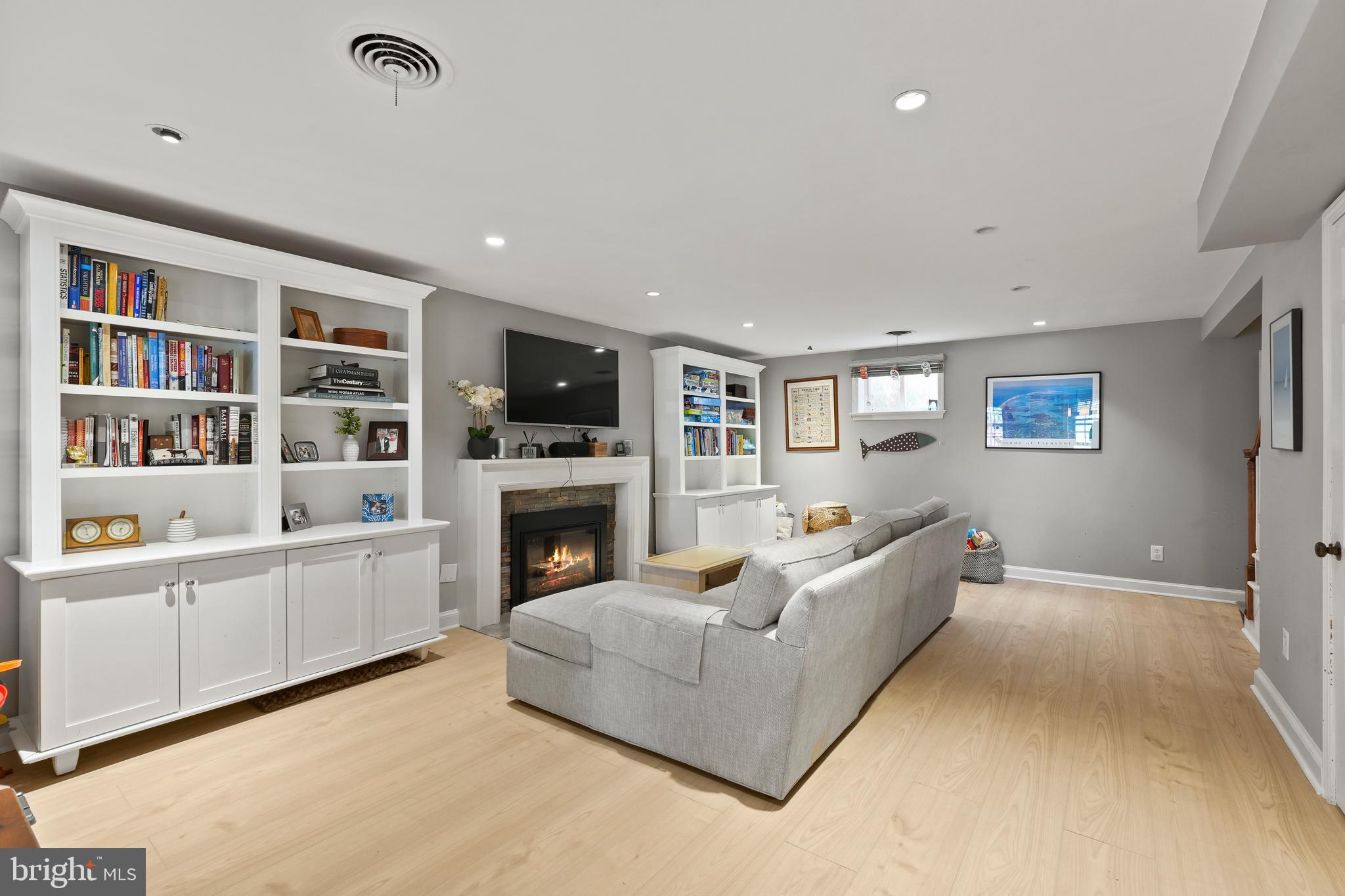 BEVERLY HILLS - Residential