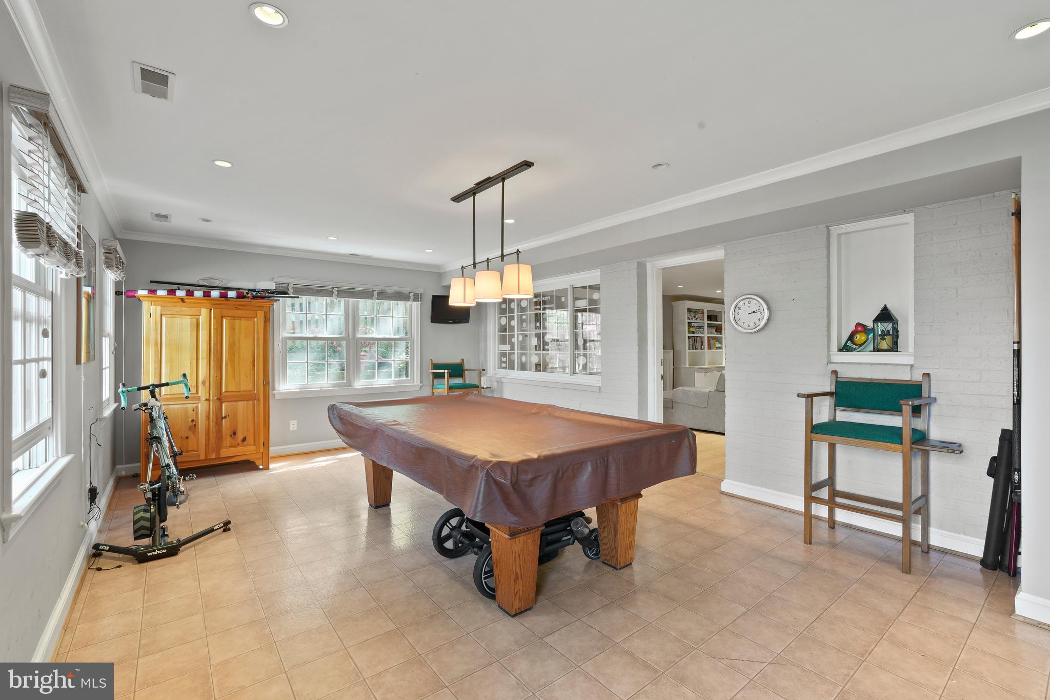 BEVERLY HILLS - Residential