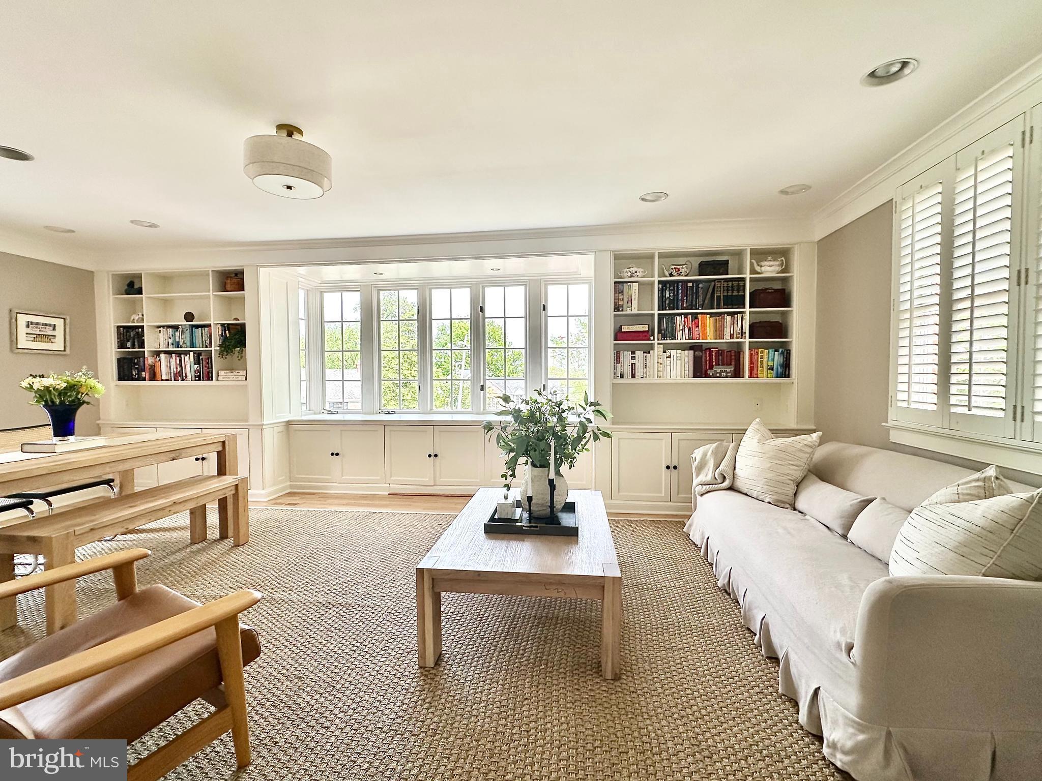 BEVERLY HILLS - Residential