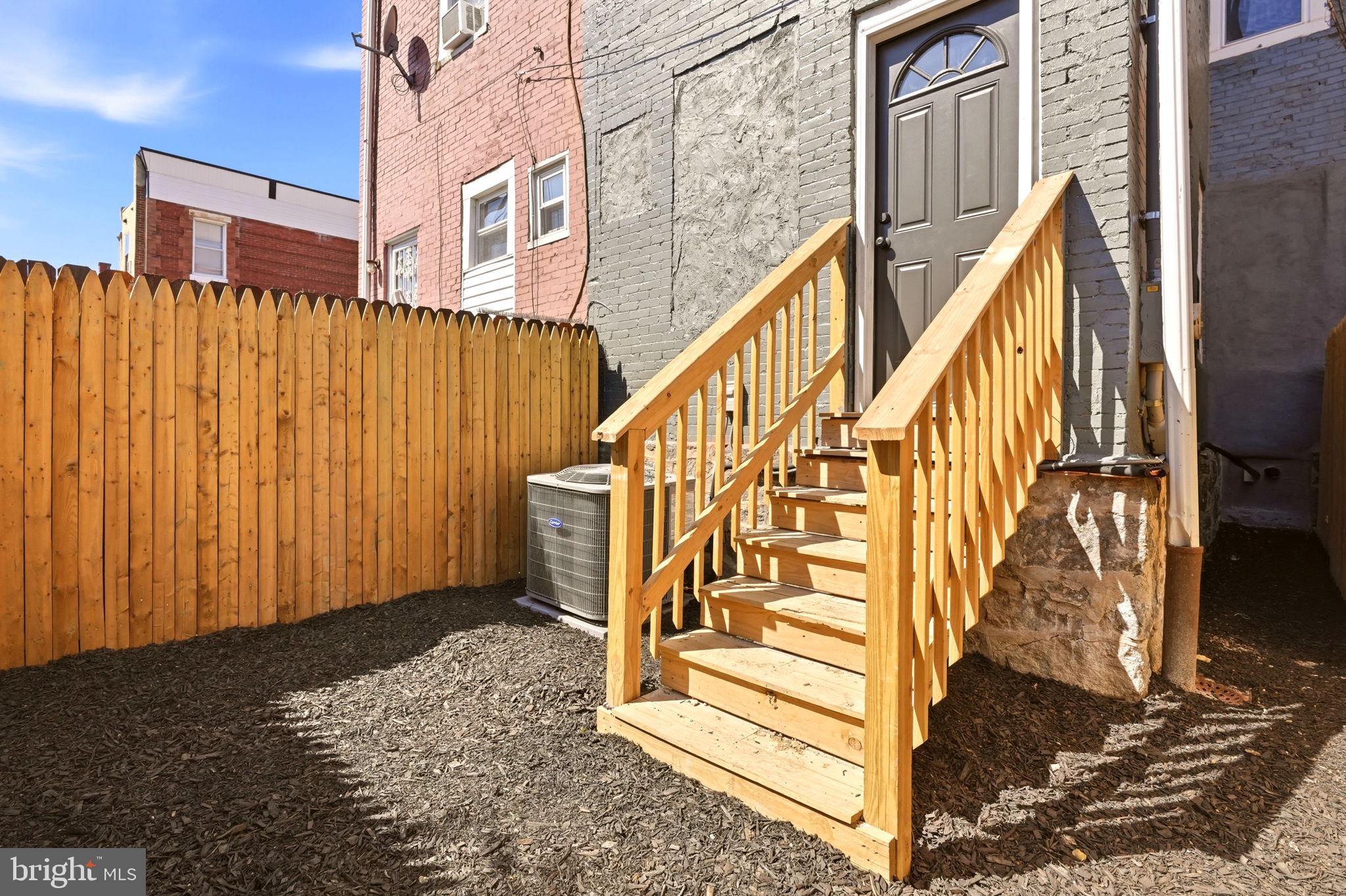 COBBS CREEK - Residential