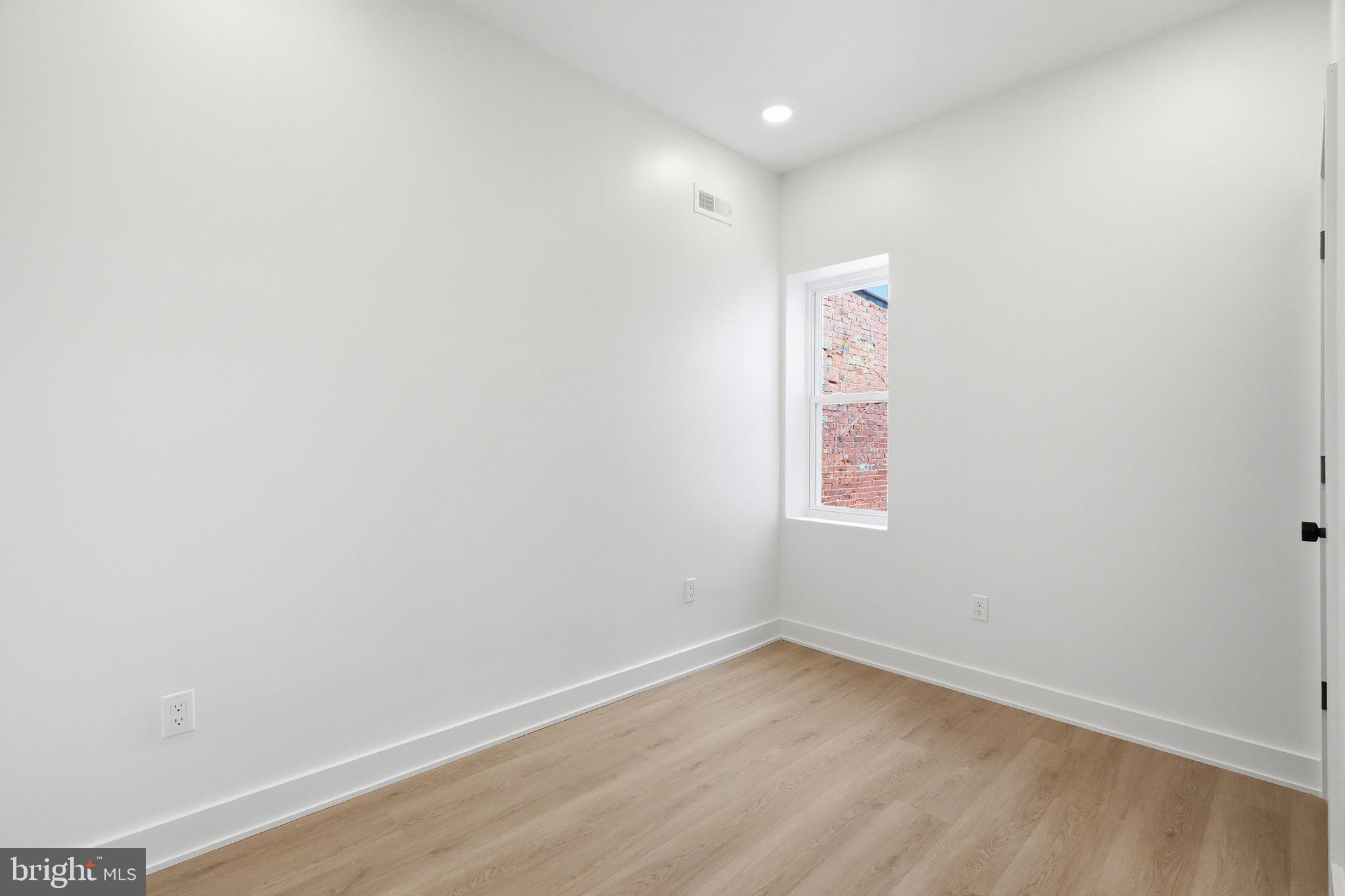 COBBS CREEK - Residential