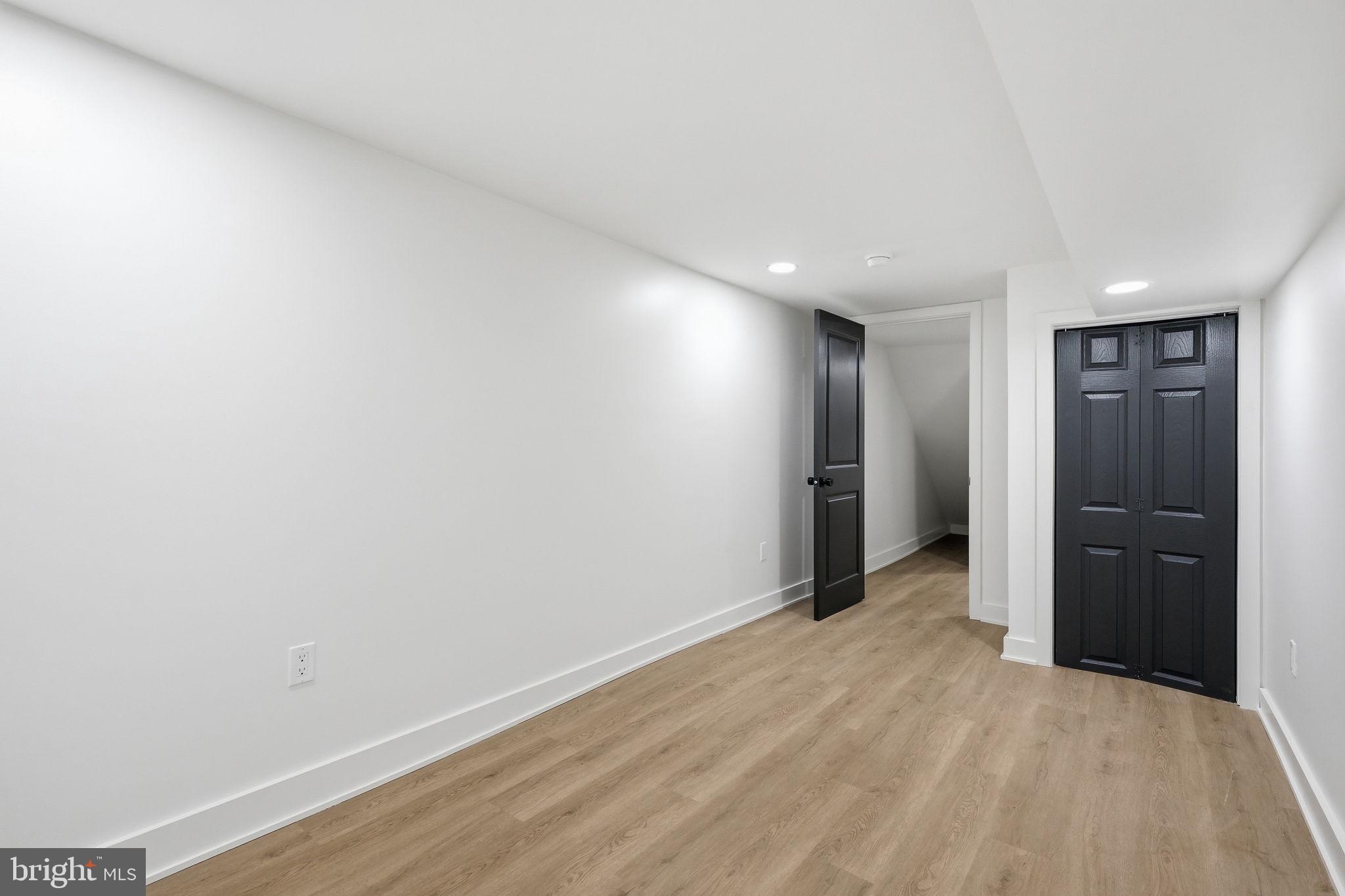 COBBS CREEK - Residential