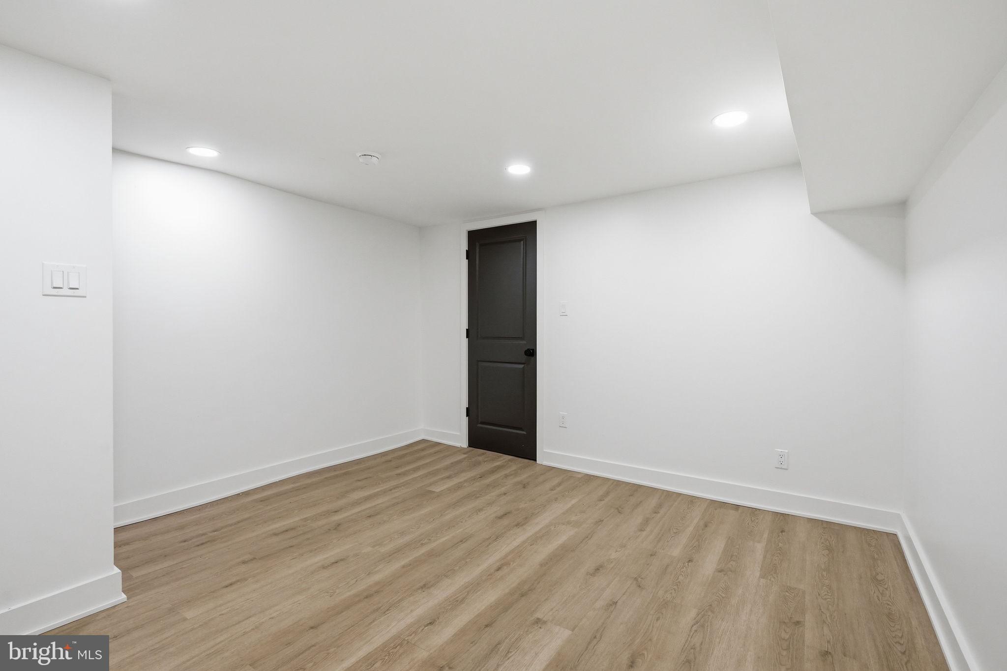 COBBS CREEK - Residential