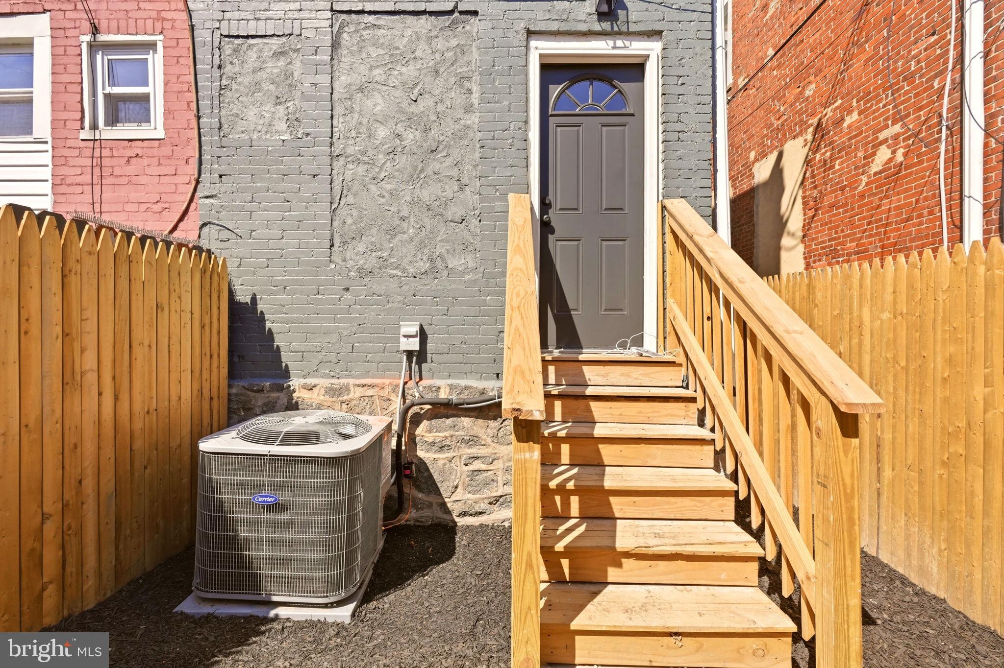 COBBS CREEK - Residential