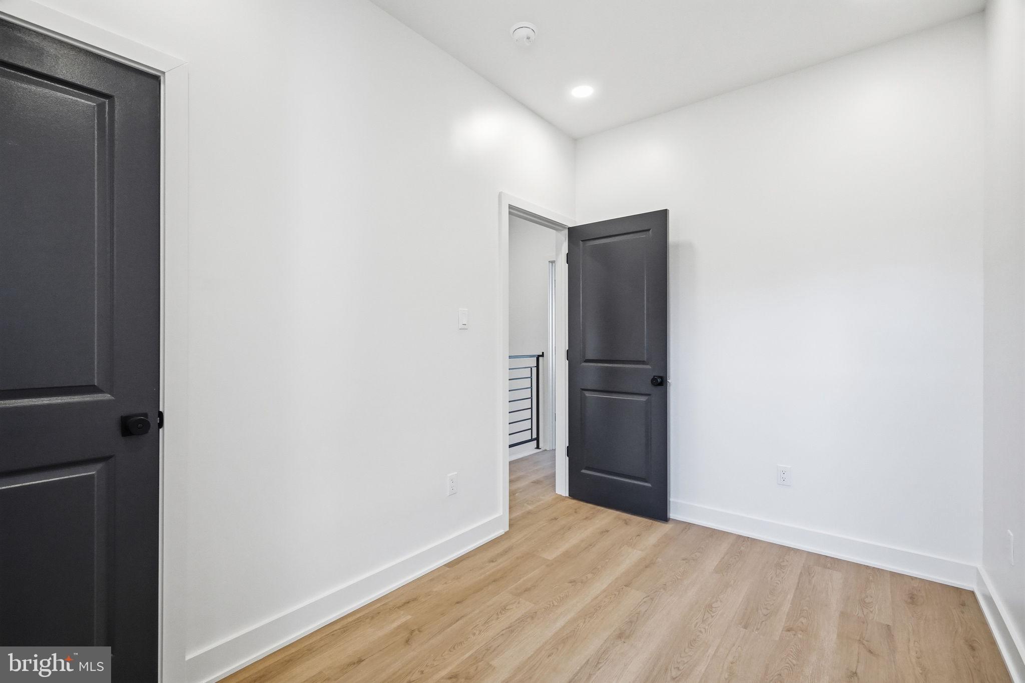 COBBS CREEK - Residential