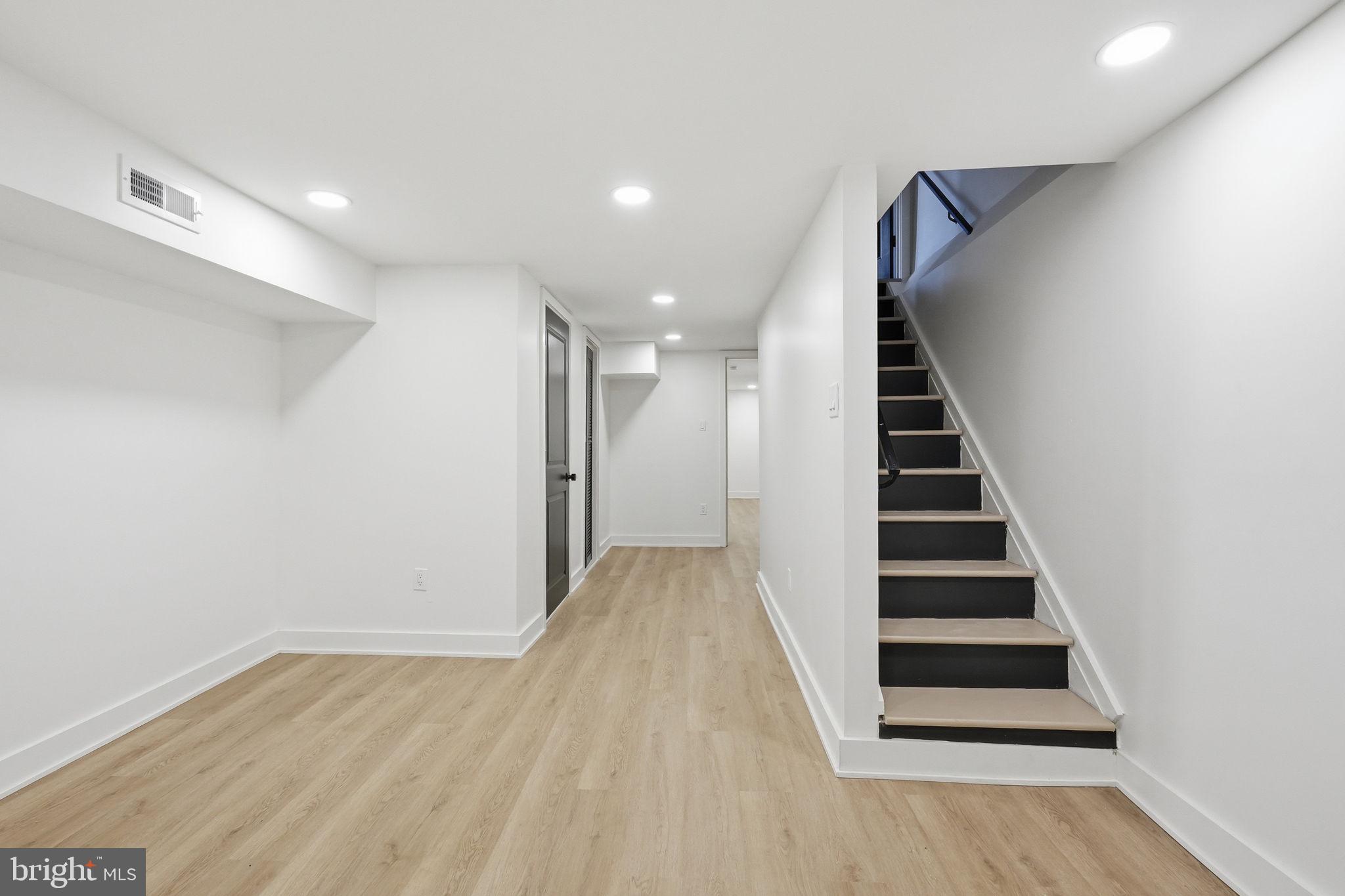 COBBS CREEK - Residential