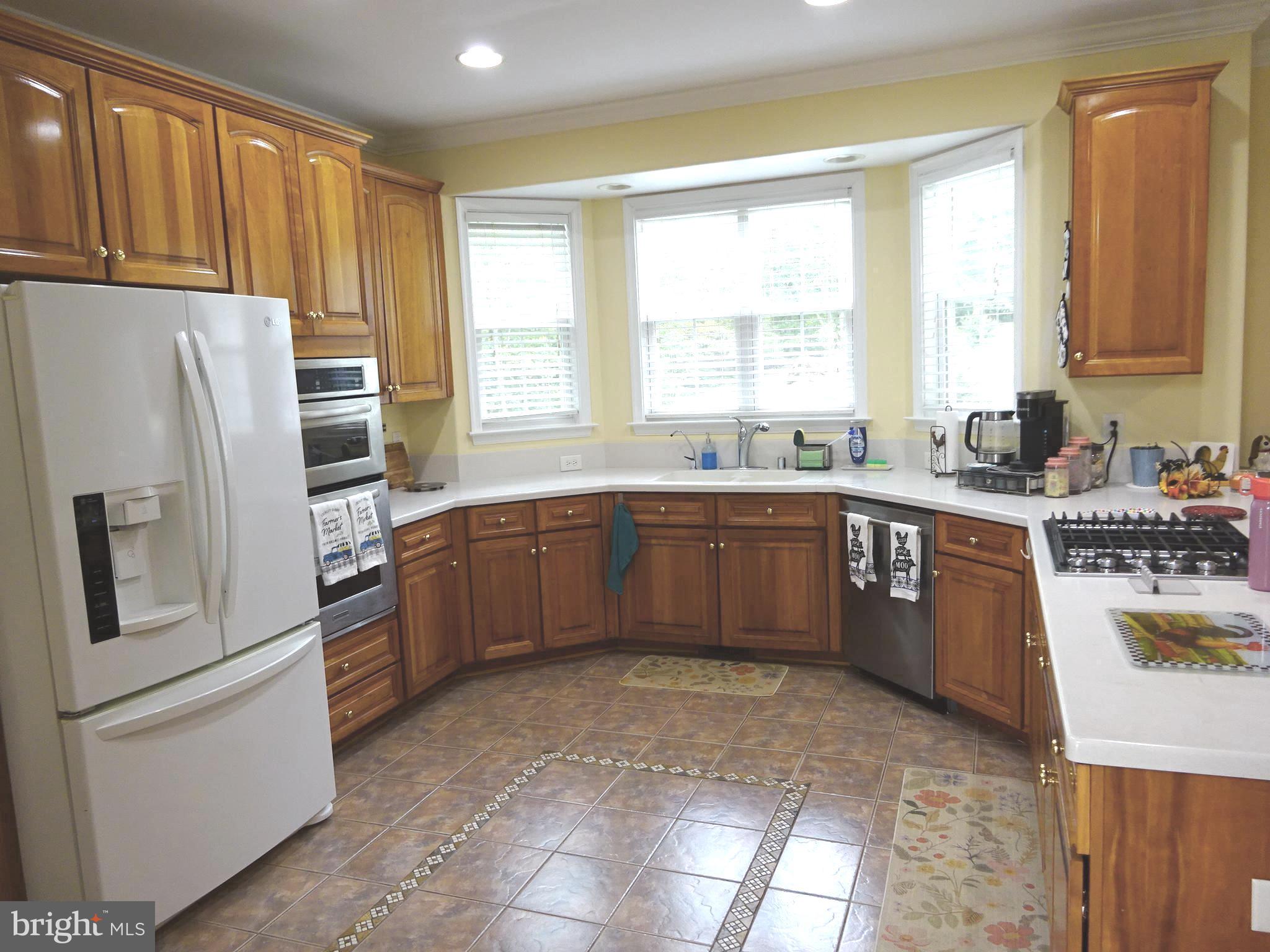 POPLAR HILLS - Residential