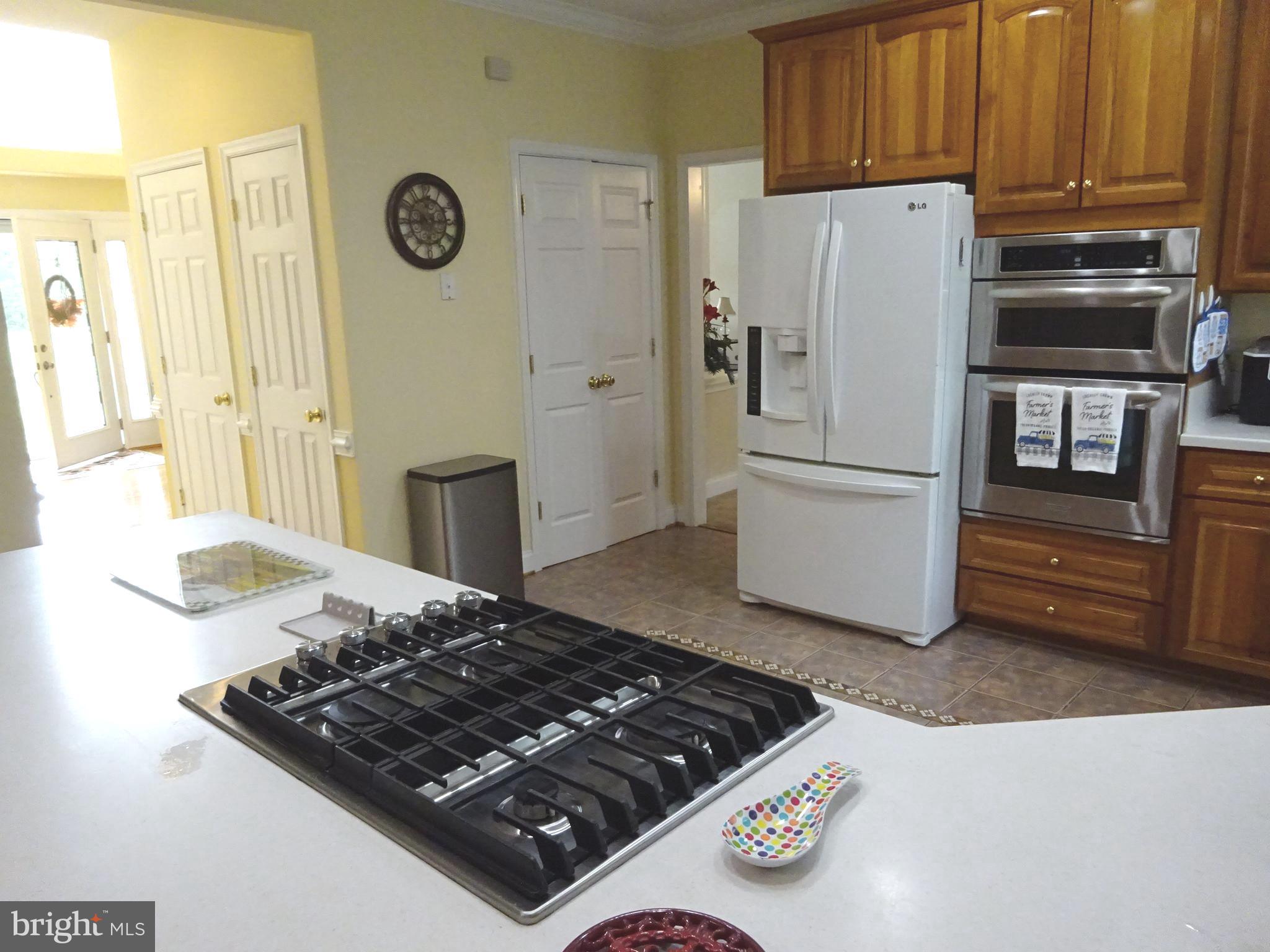 POPLAR HILLS - Residential