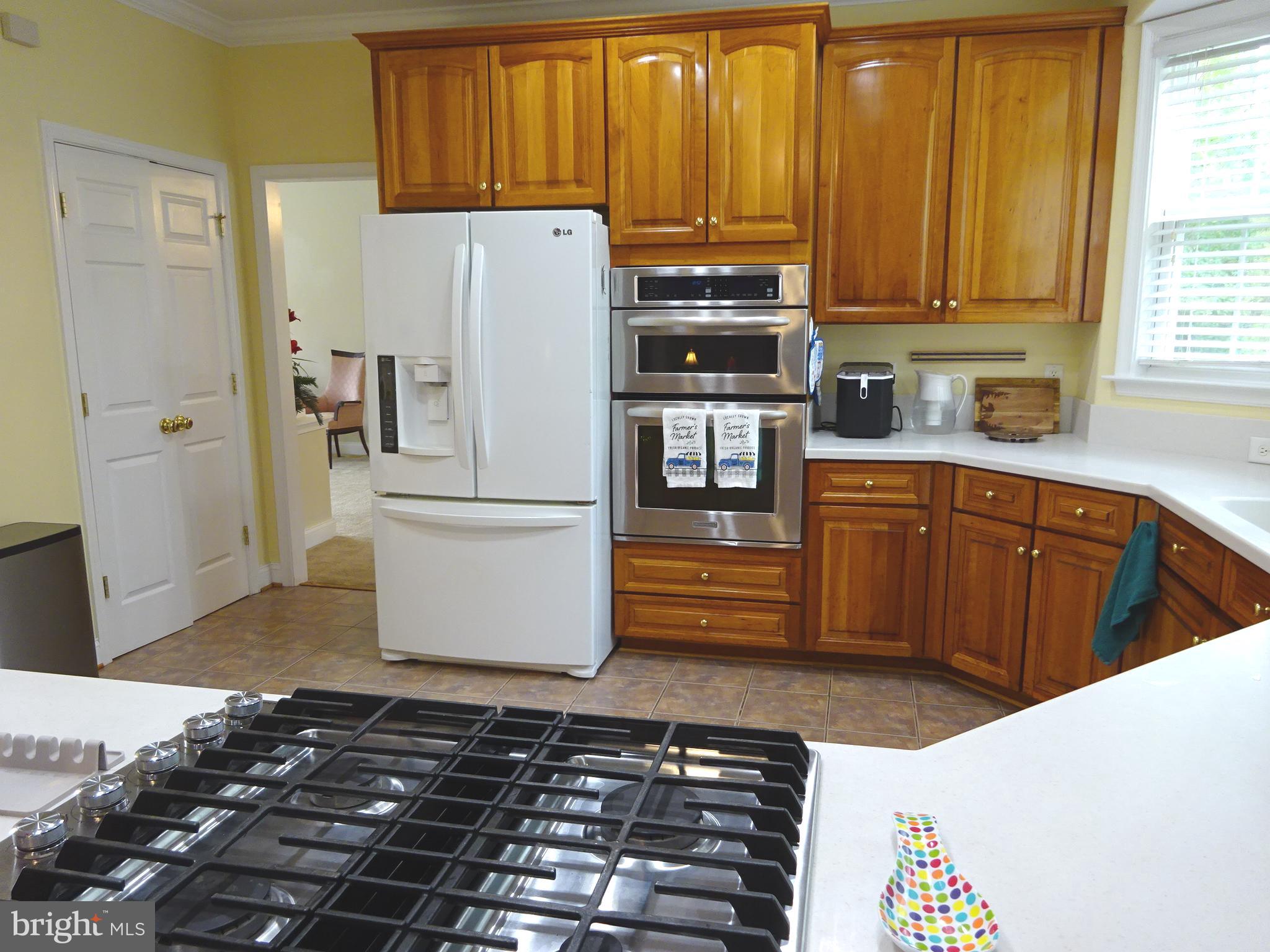 POPLAR HILLS - Residential