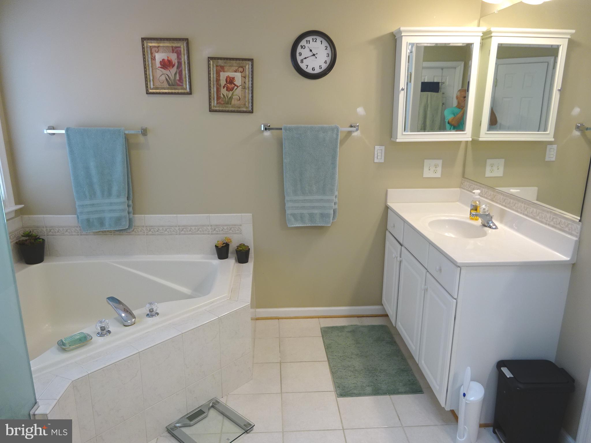 POPLAR HILLS - Residential