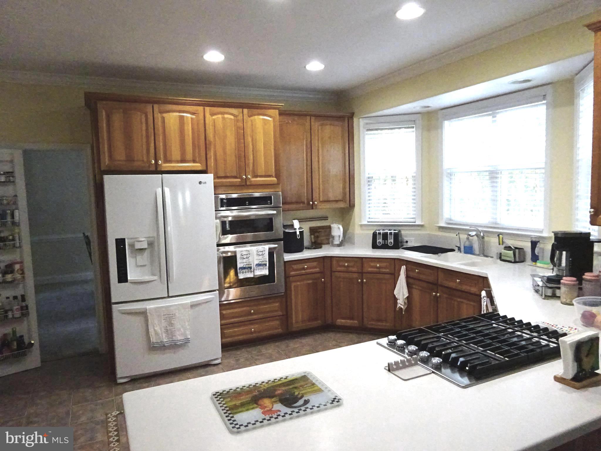 POPLAR HILLS - Residential