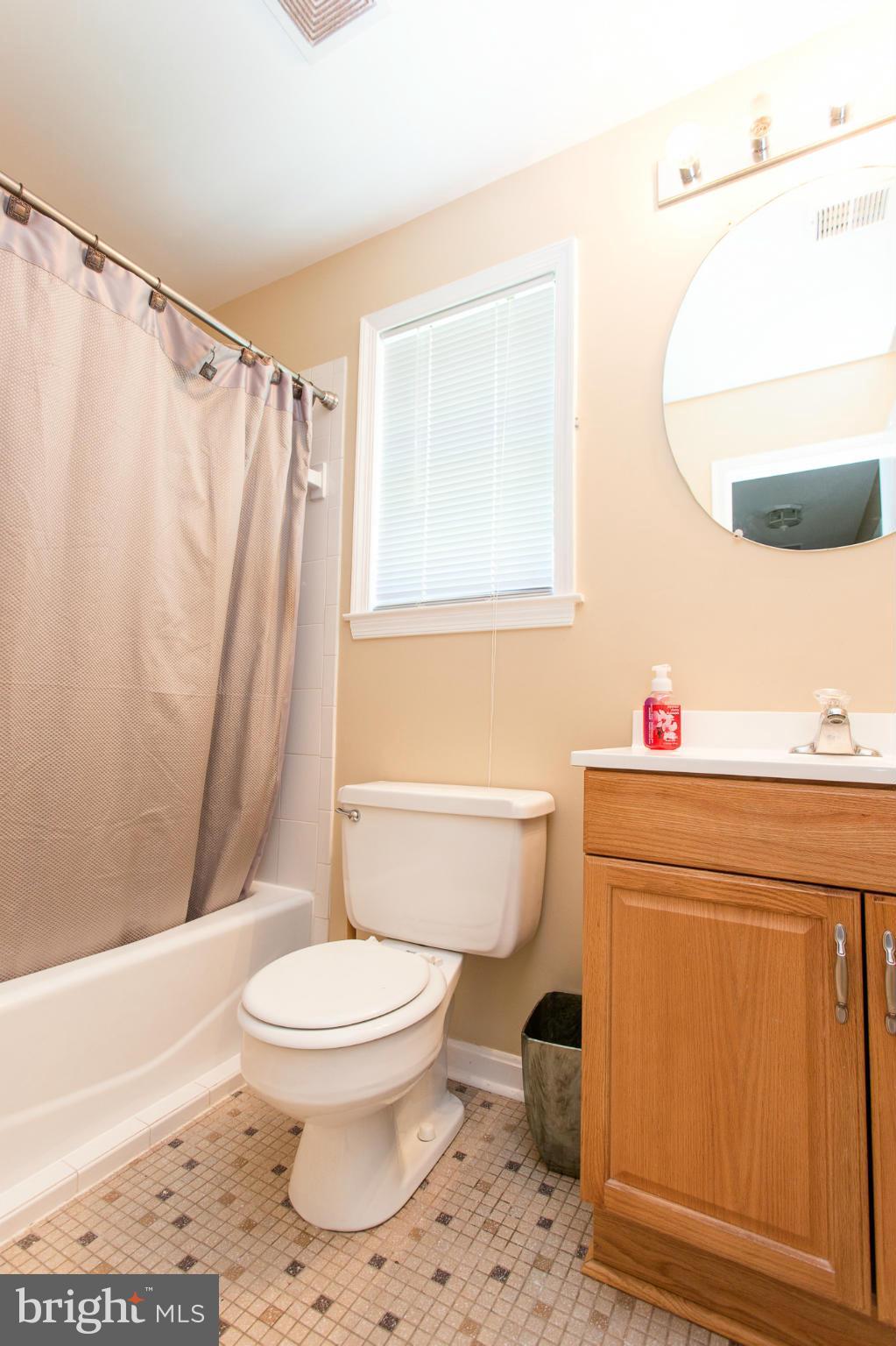 HERITAGE SQUARE - Residential