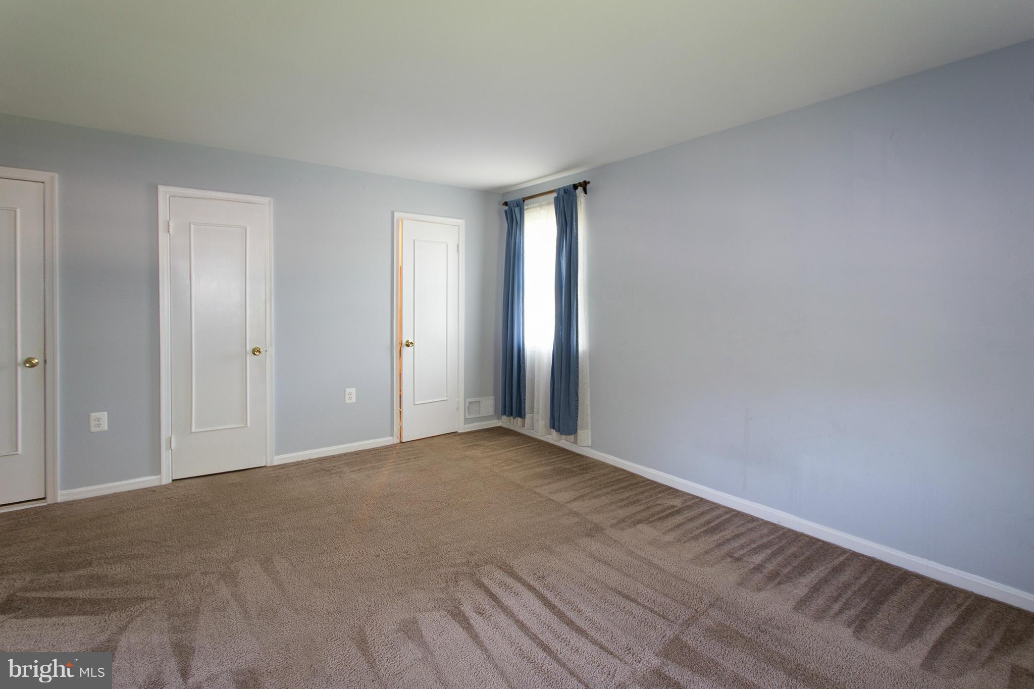 HERITAGE SQUARE - Residential